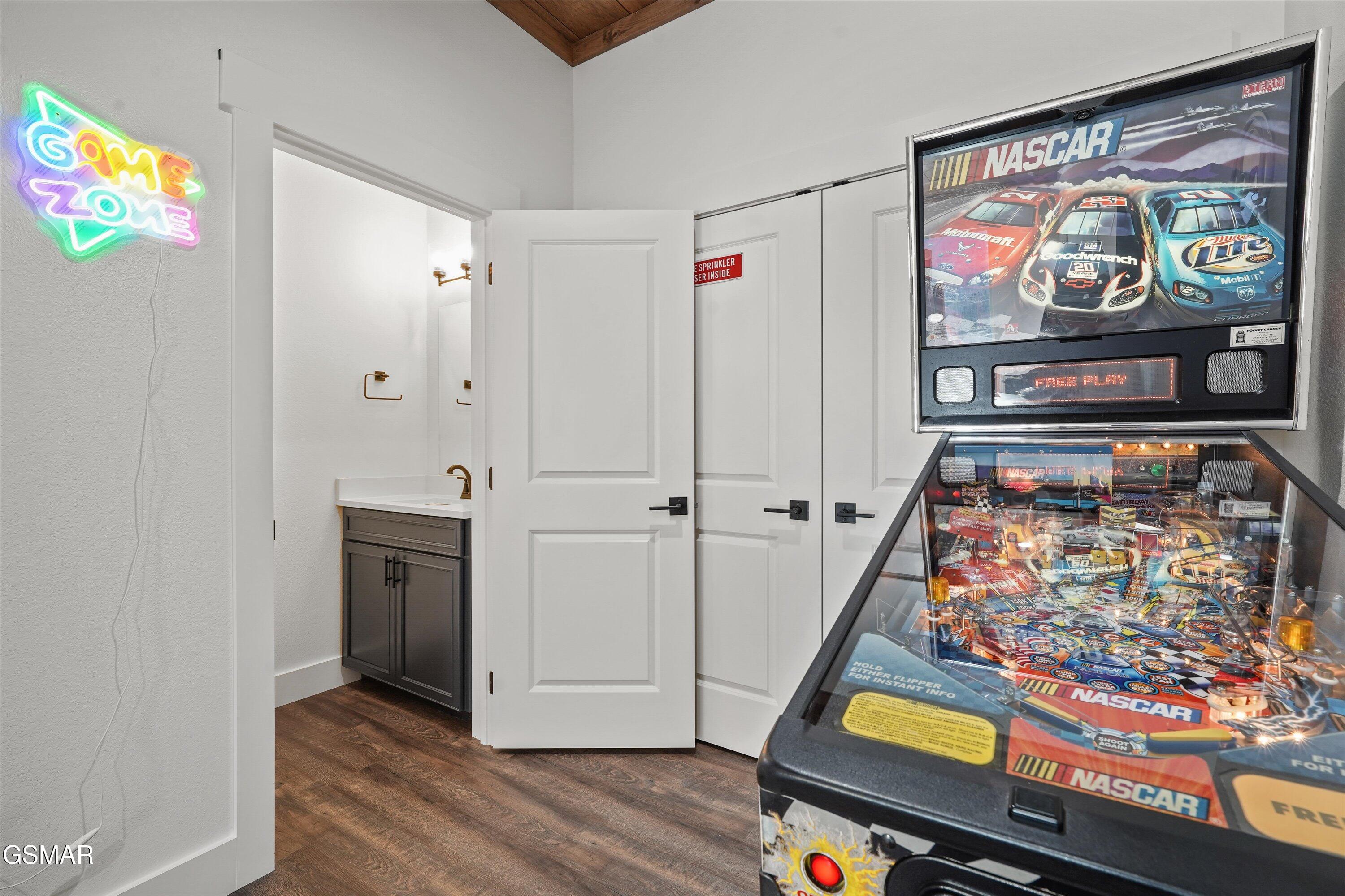 287 Laurel Oaks Way Gatlinburg TN 37738