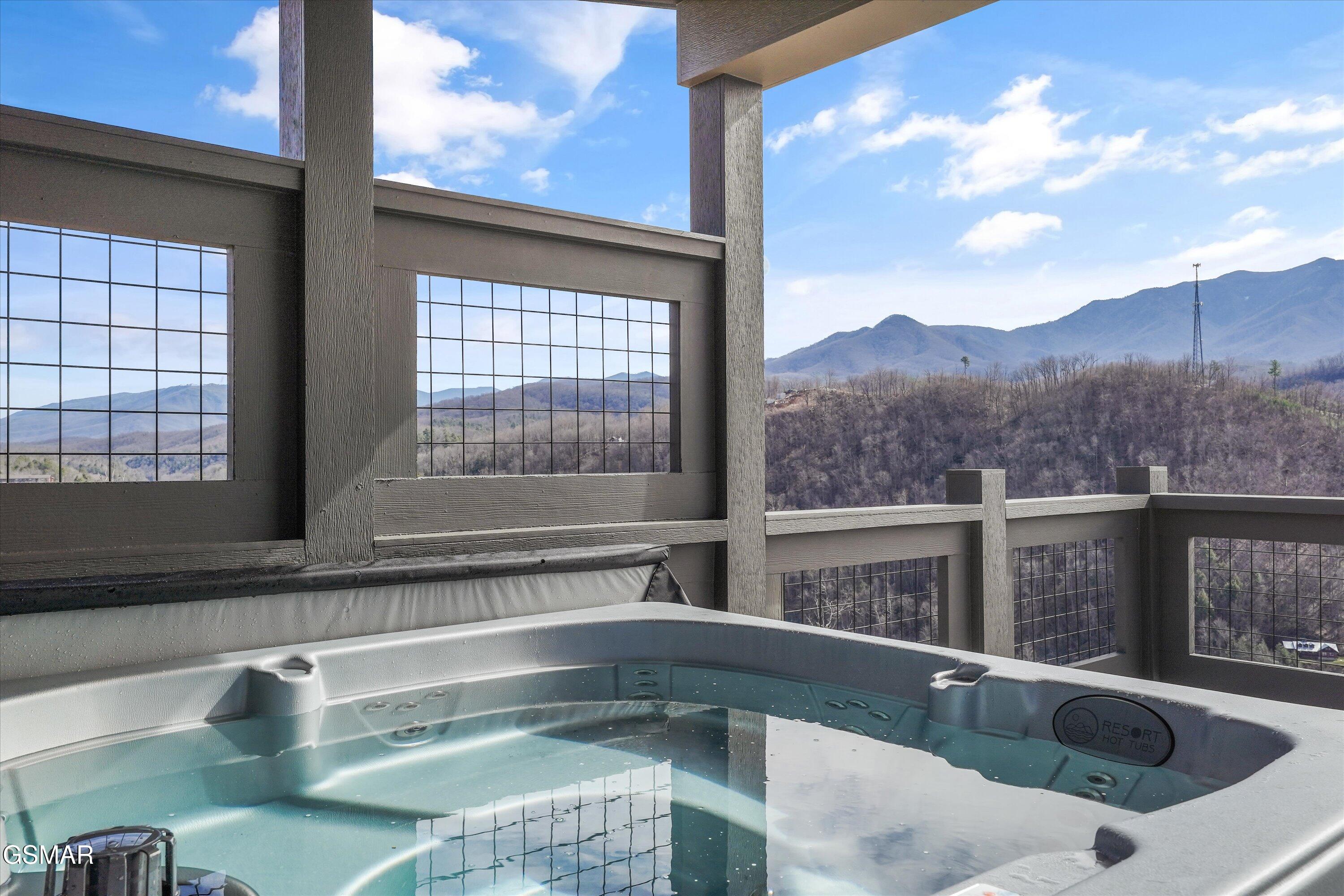 287 Laurel Oaks Way Gatlinburg TN 37738