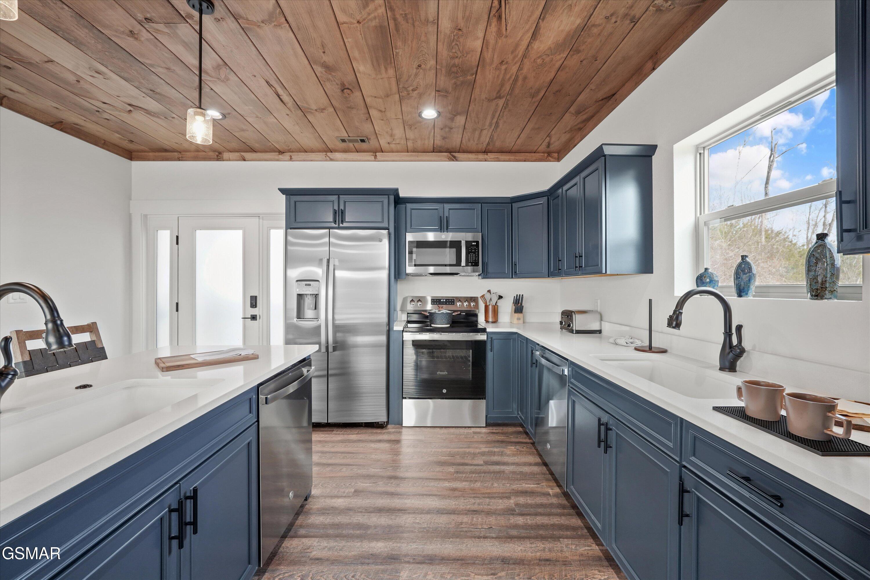 287 Laurel Oaks Way Gatlinburg TN 37738