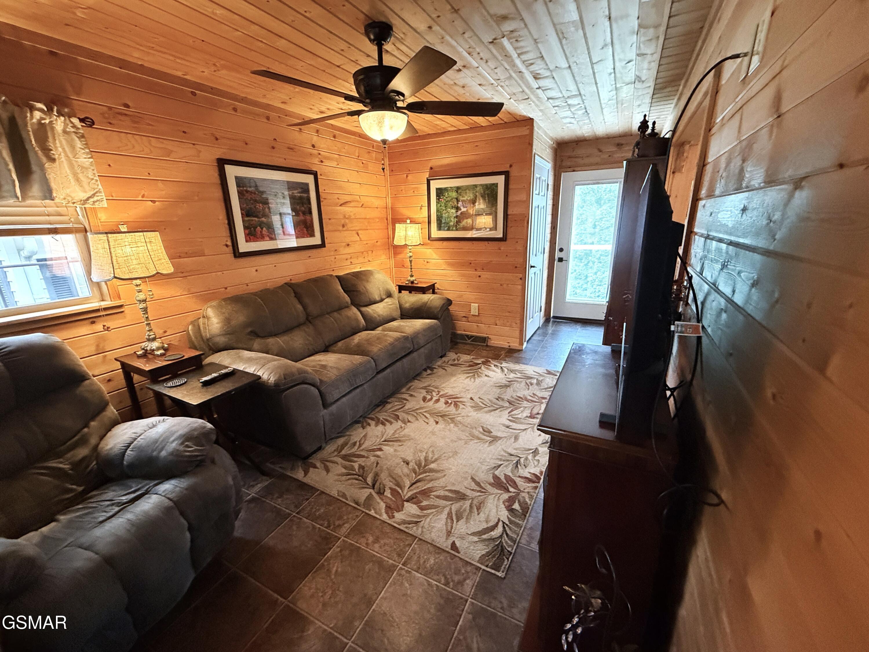 5355 Parkway Cosby TN 37722
