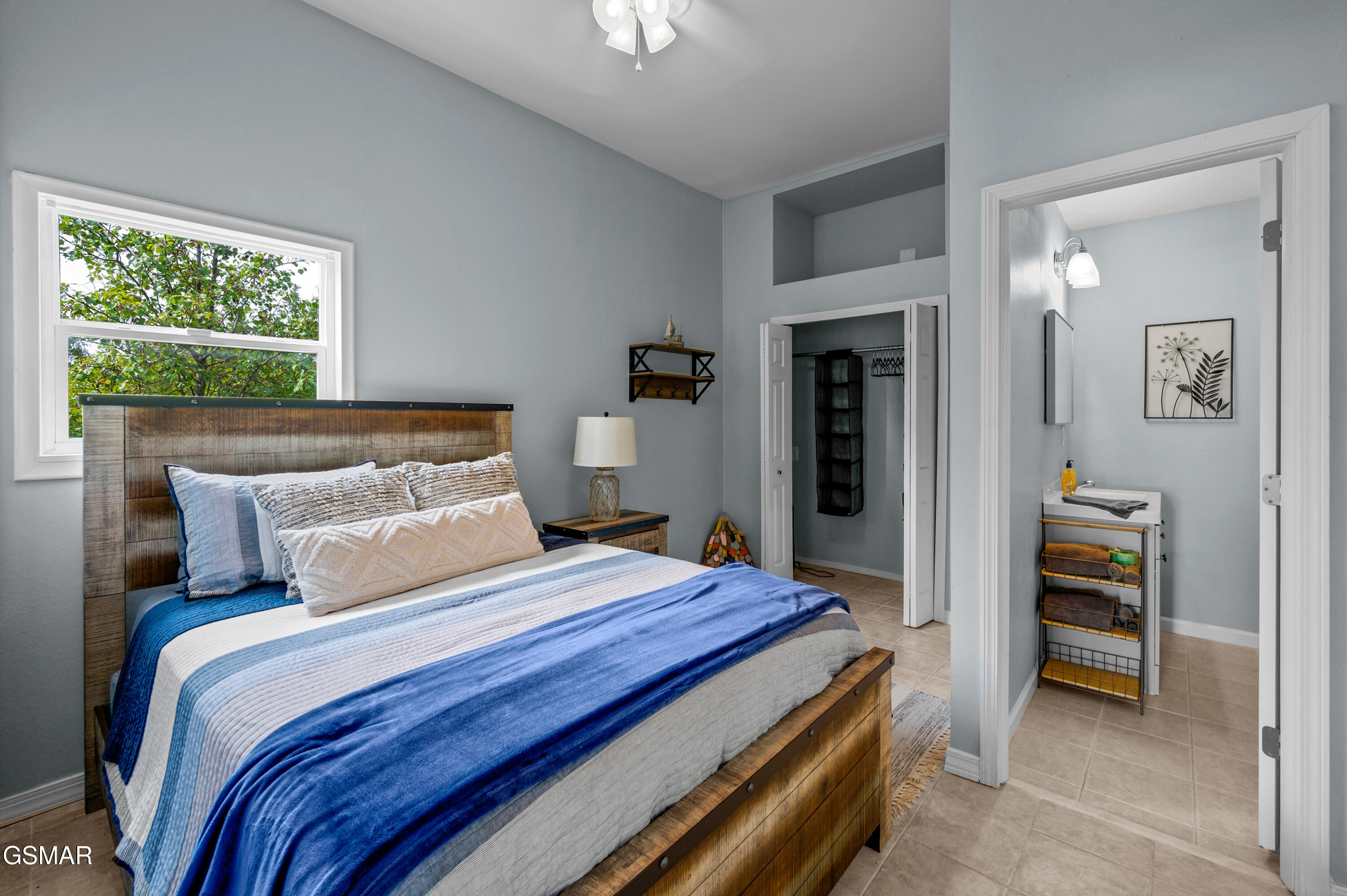 3829 Island View Way Sevierville TN 37876