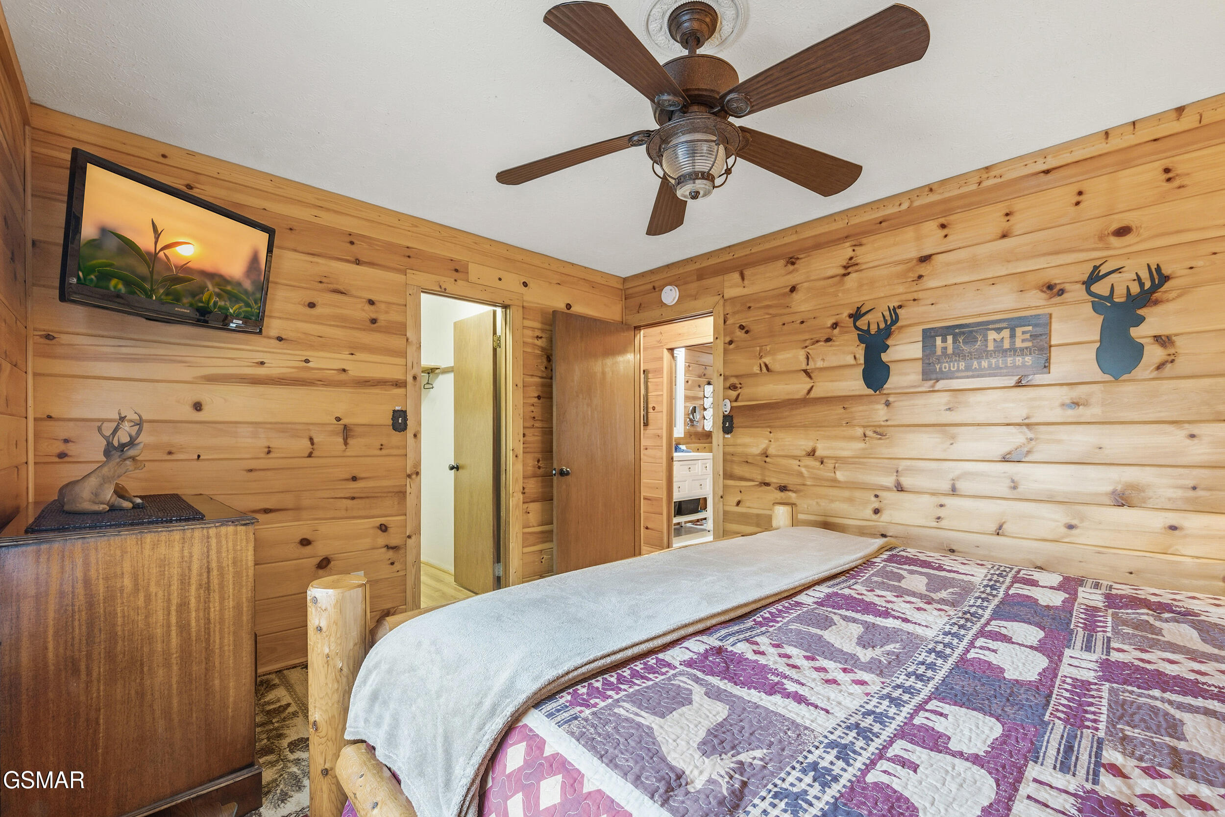 1944 Anderson Way Sevierville TN 37876