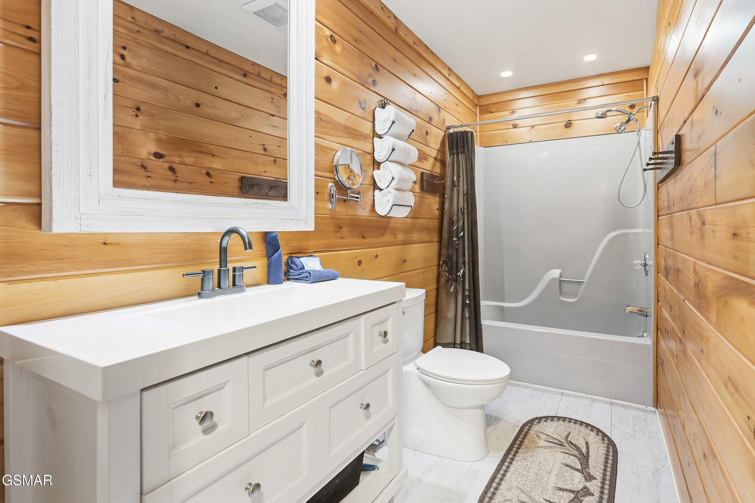 1944 Anderson Way Sevierville TN 37876