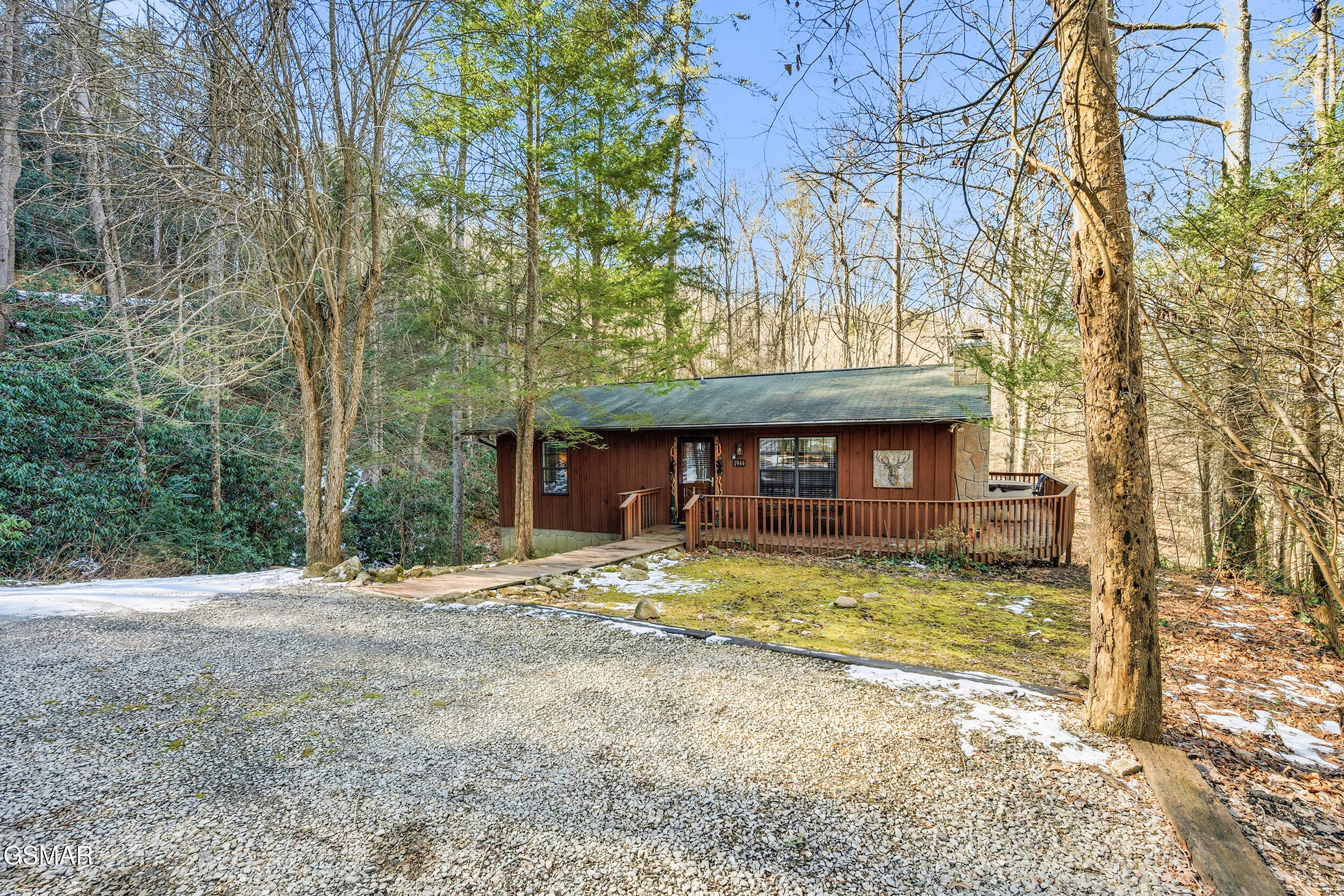 1944 Anderson Way Sevierville TN 37876