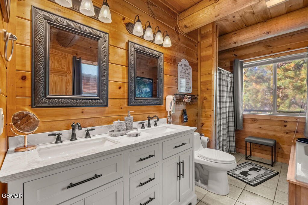 1347 Zachary Thomas Lane Sevierville TN 37876