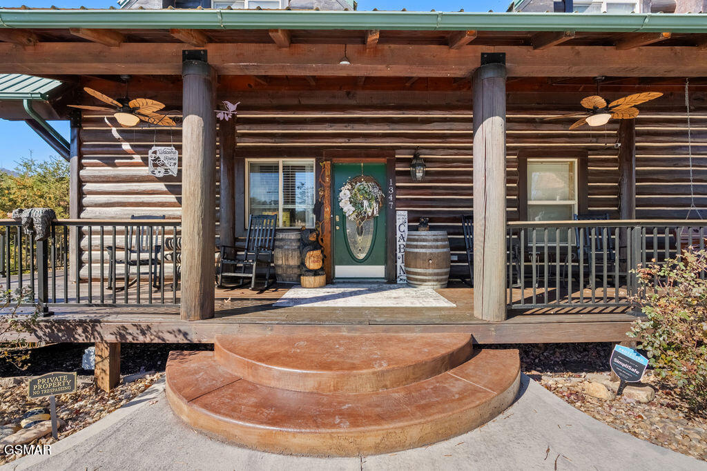 1347 Zachary Thomas Lane Sevierville TN 37876