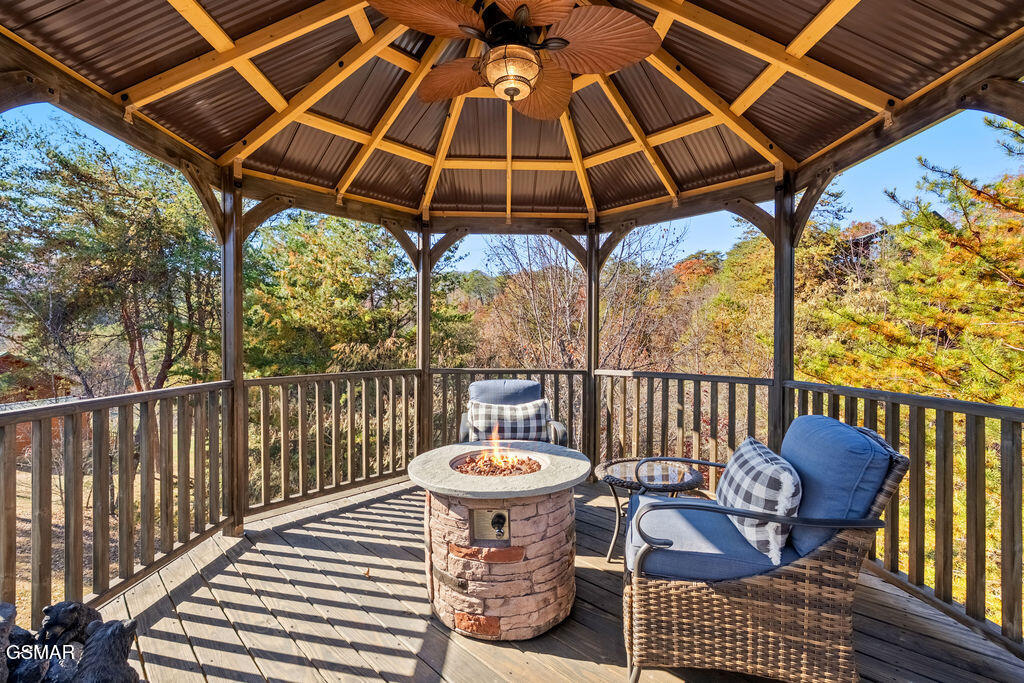 1347 Zachary Thomas Lane Sevierville TN 37876