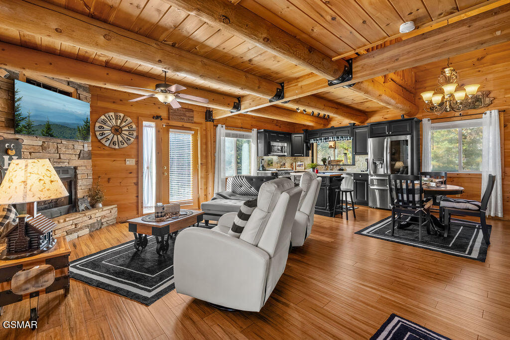 1347 Zachary Thomas Lane Sevierville TN 37876