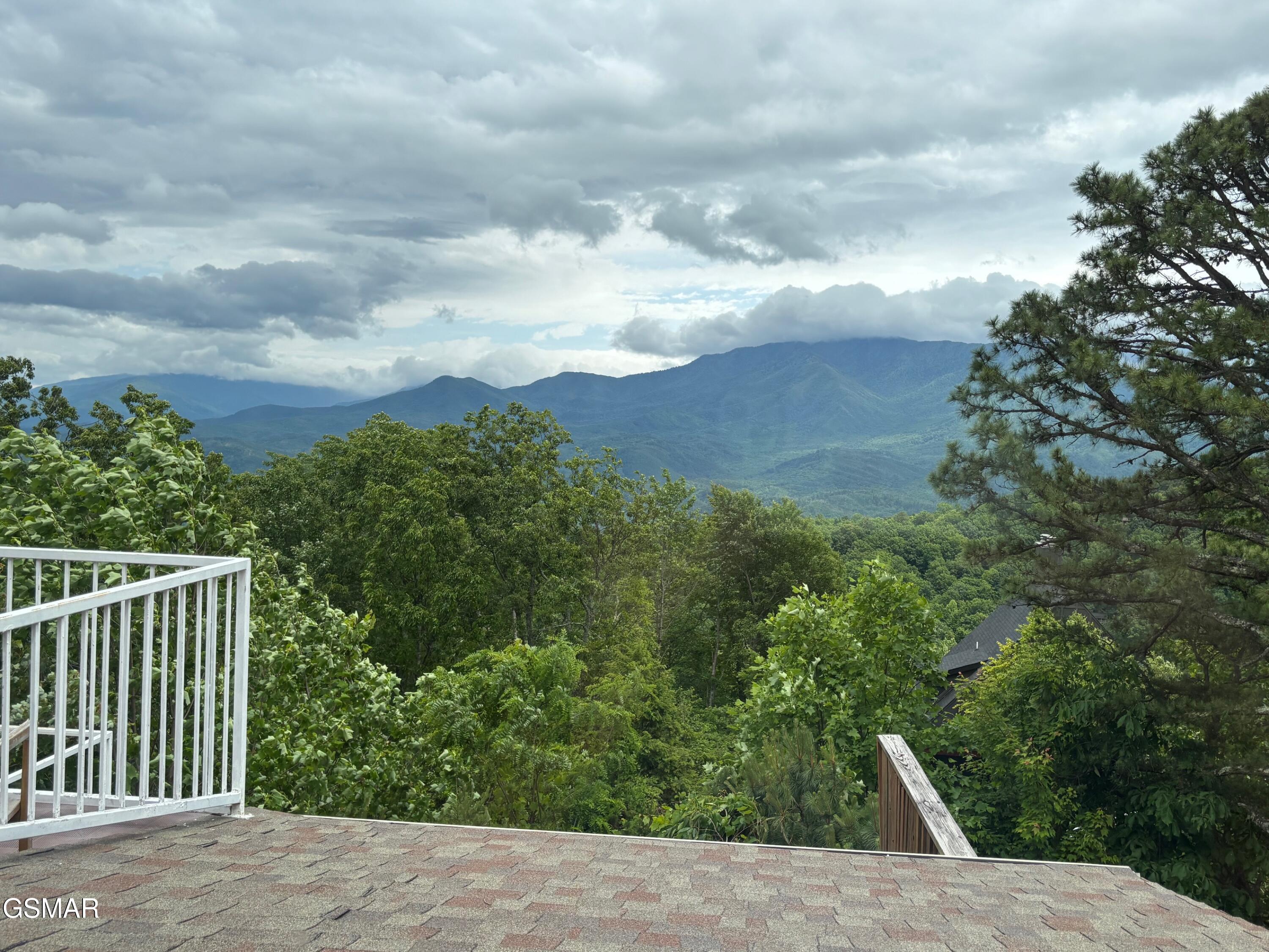 1226 Sky High Way Gatlinburg TN 37738