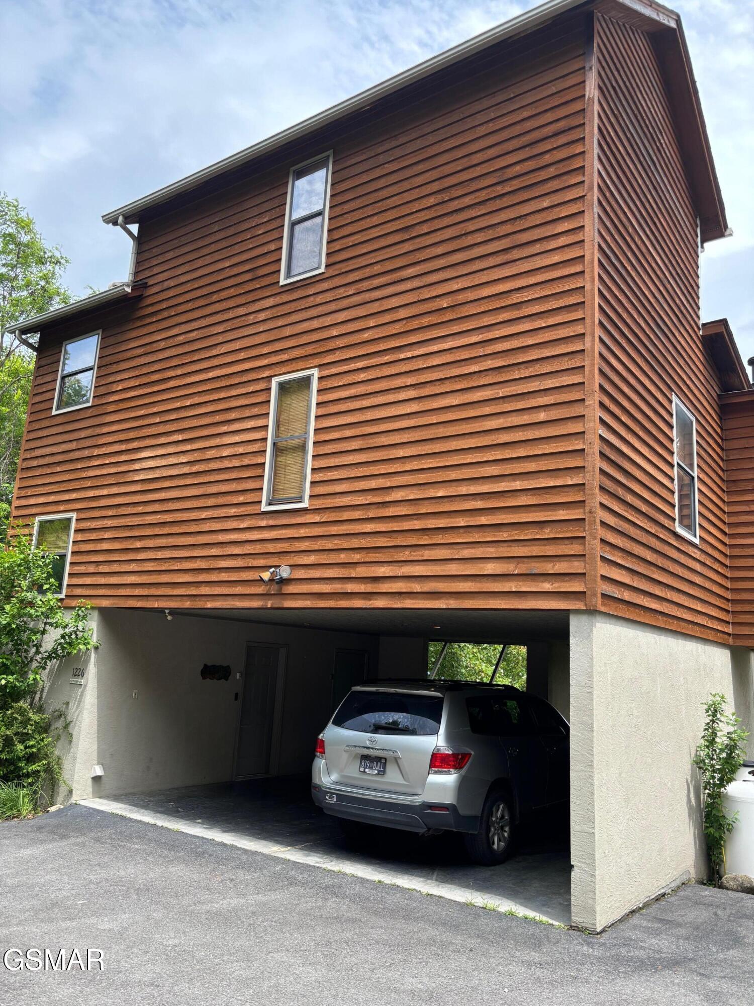 1226 Sky High Way Gatlinburg TN 37738