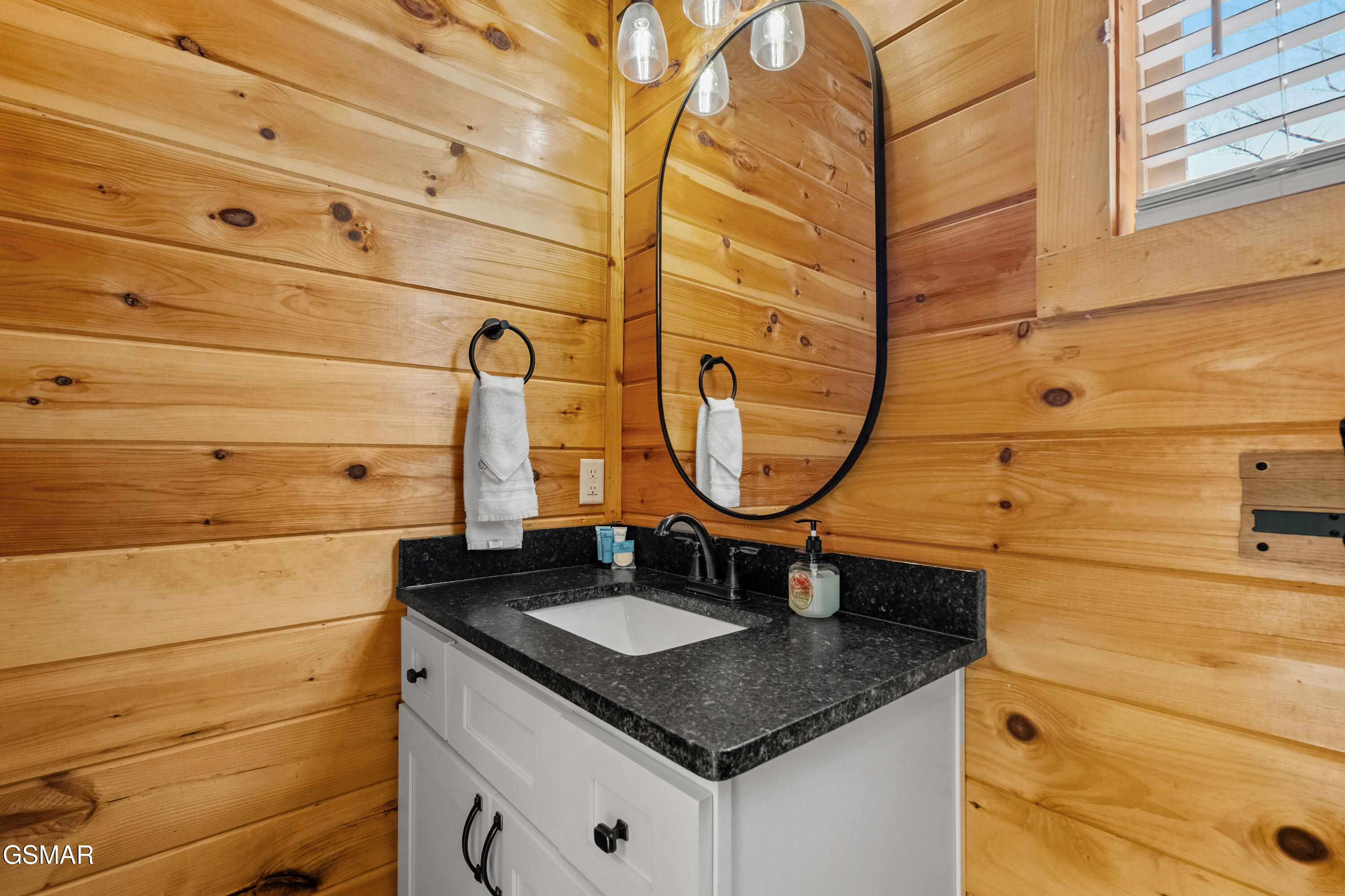 3149 Sourwood Way Sevierville TN 37862