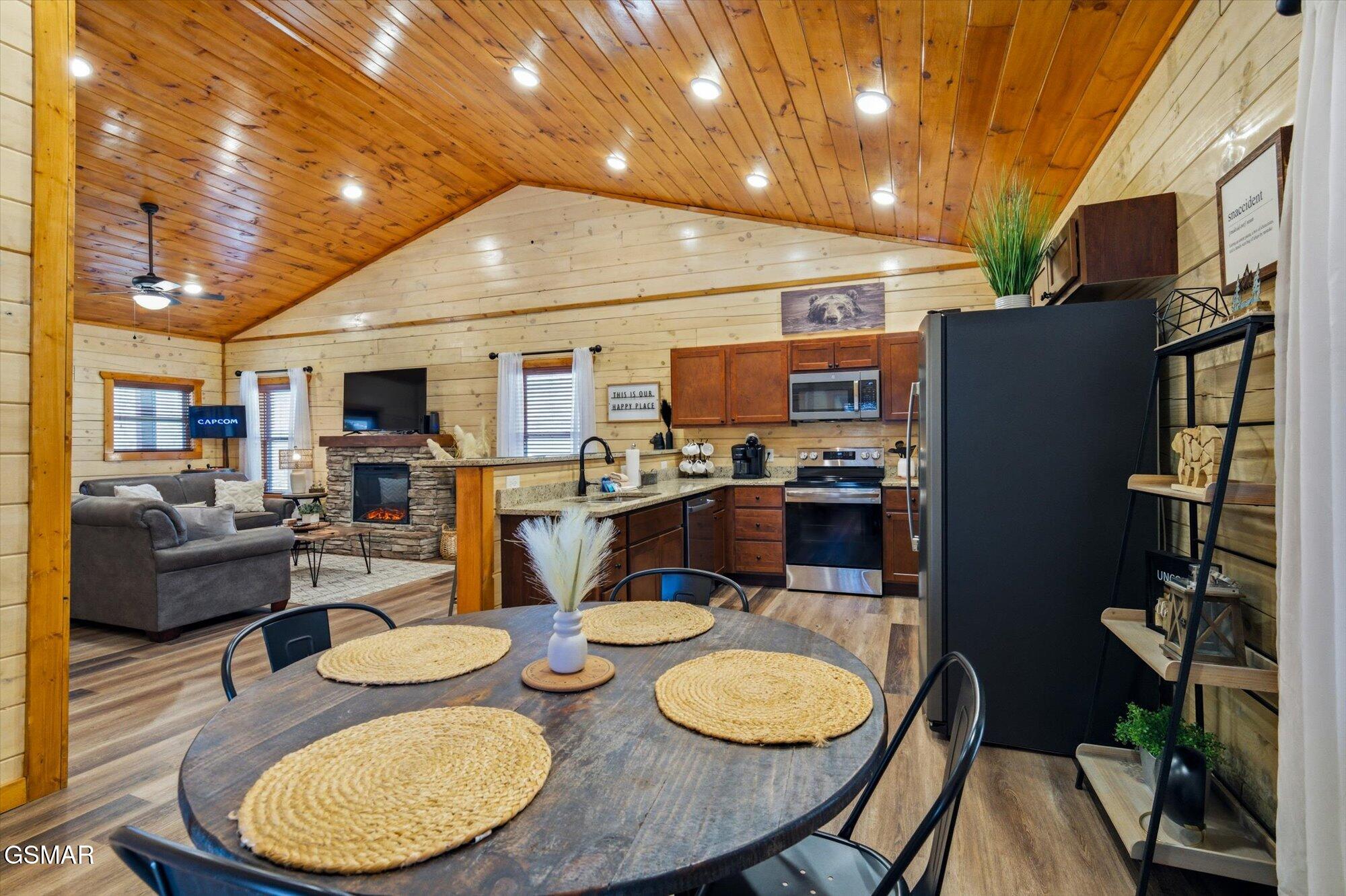 1636 Eagle Springs Road Sevierville TN 37876