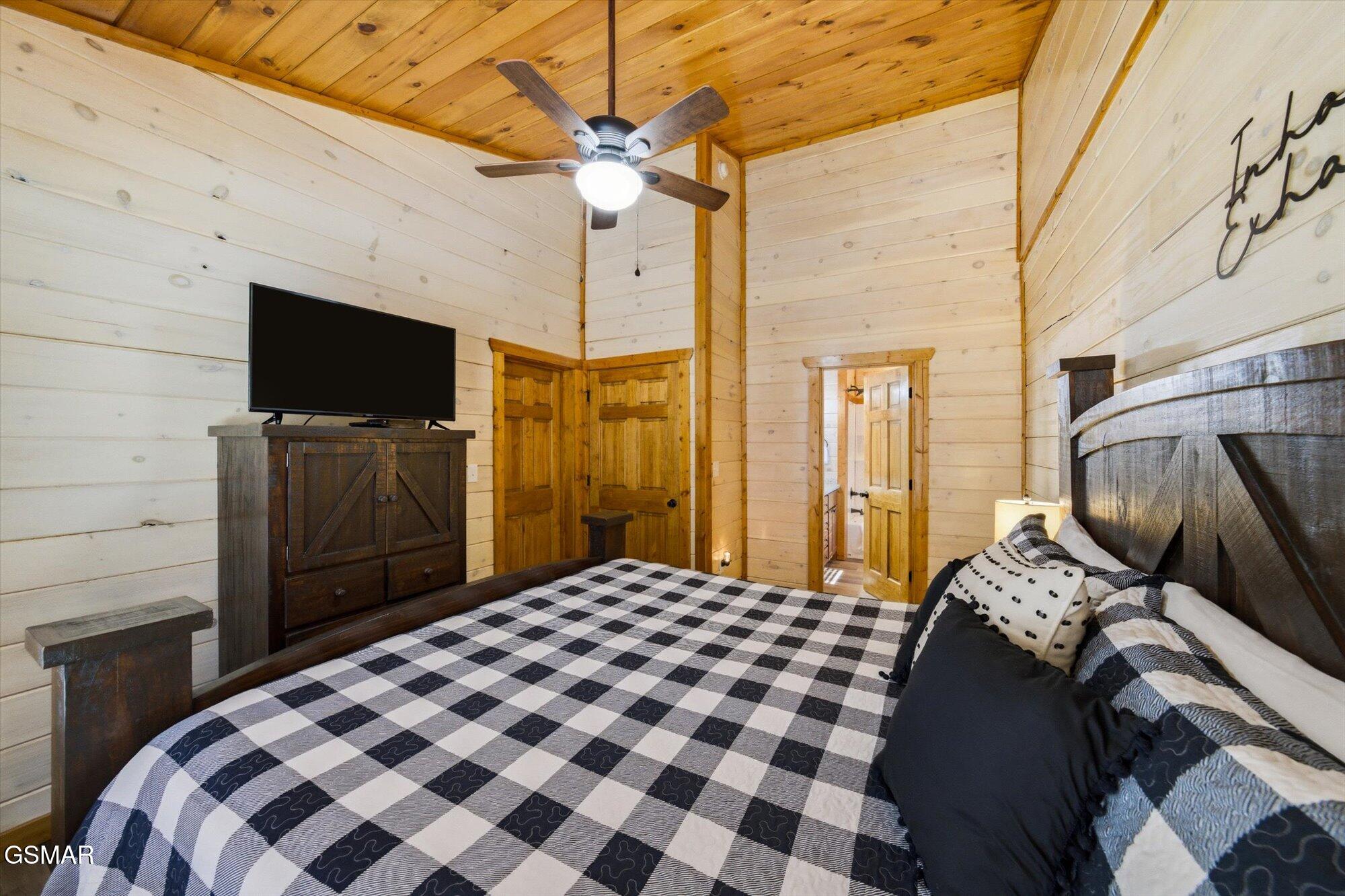 1636 Eagle Springs Road Sevierville TN 37876