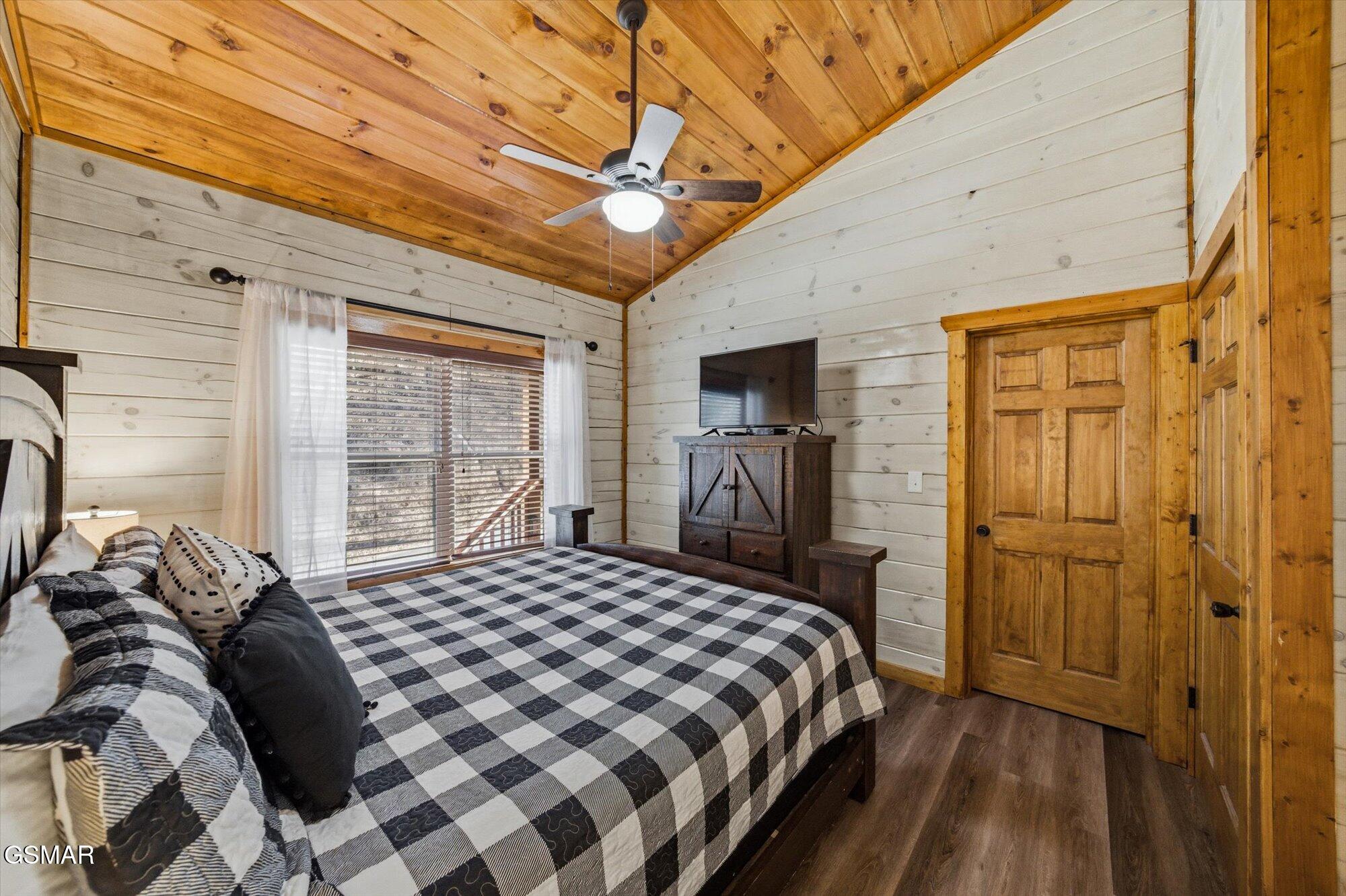 1636 Eagle Springs Road Sevierville TN 37876