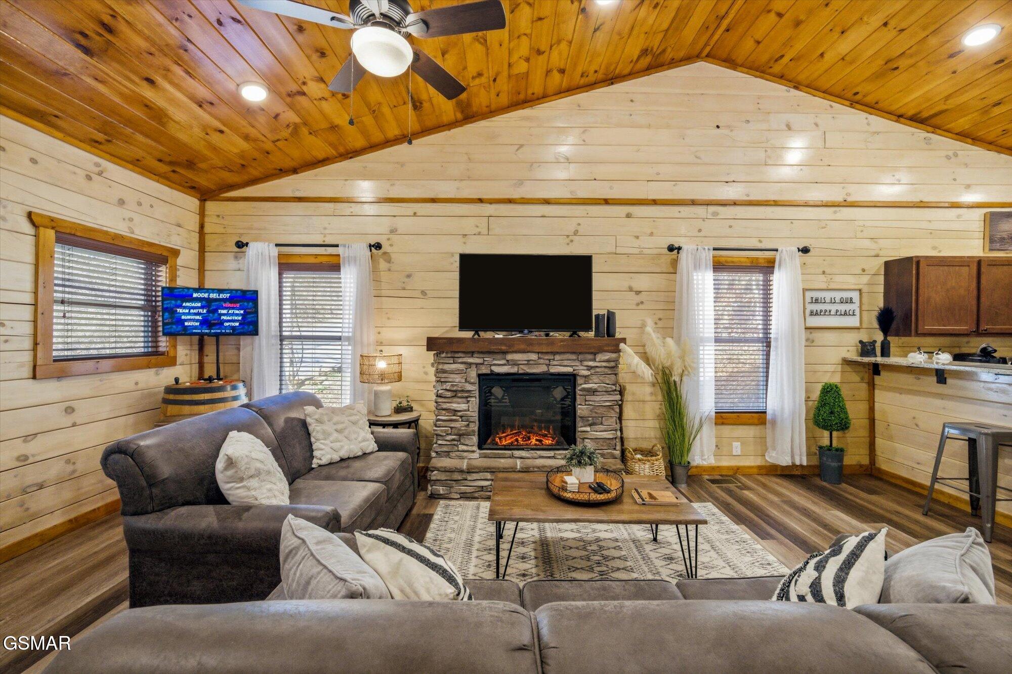 1636 Eagle Springs Road Sevierville TN 37876