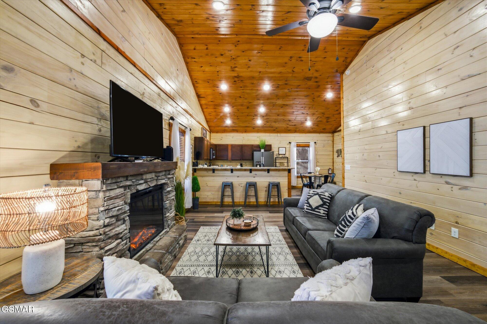 1636 Eagle Springs Road Sevierville TN 37876