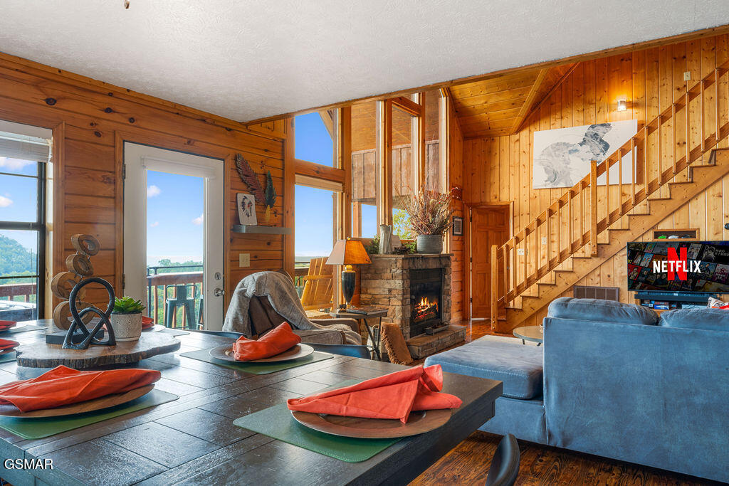 1582 Bears Den Way Sevierville TN 37862