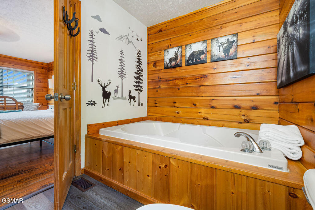 1582 Bears Den Way Sevierville TN 37862