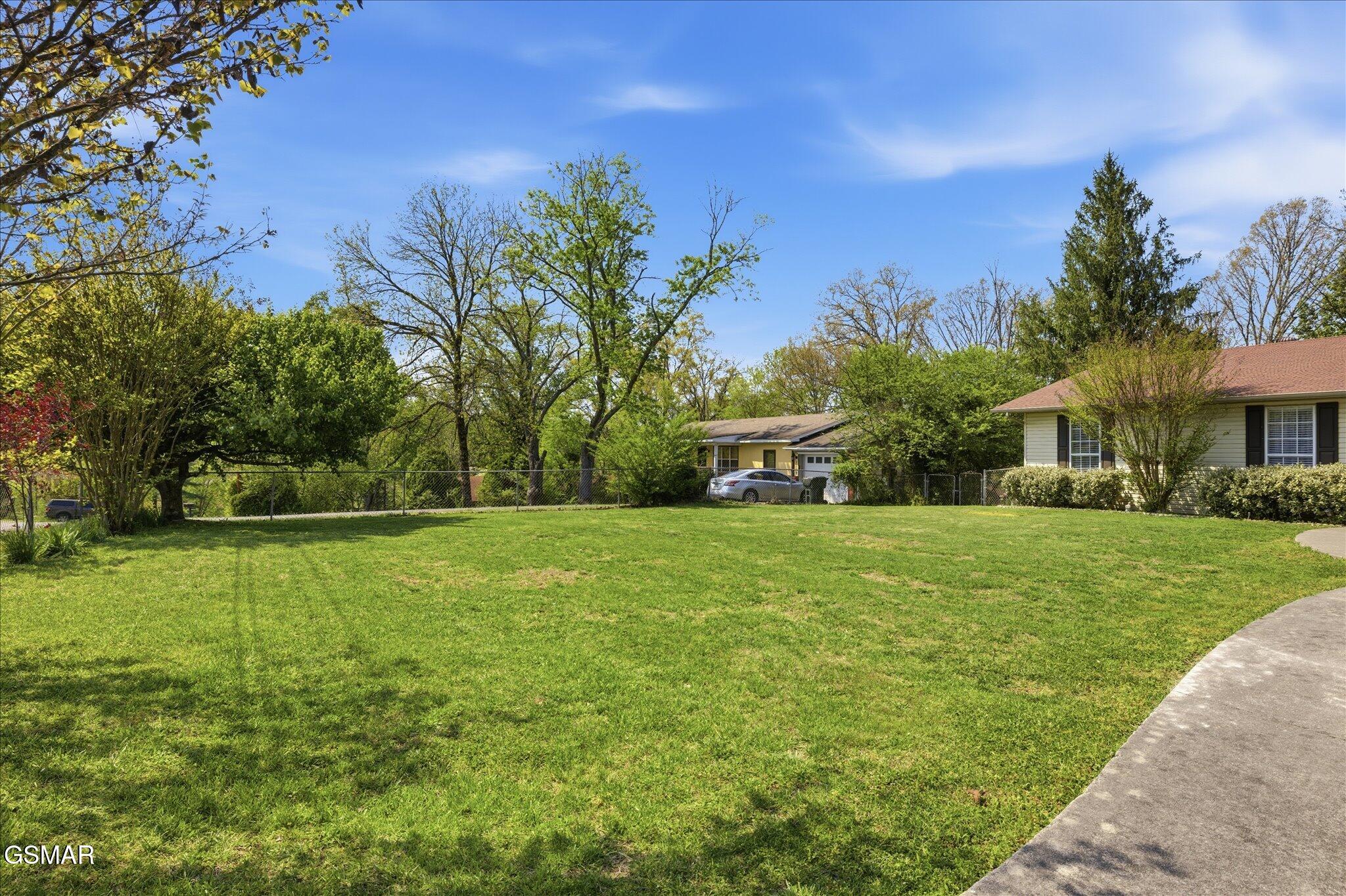 1121 Smokyview Drive Sevierville TN 37862
