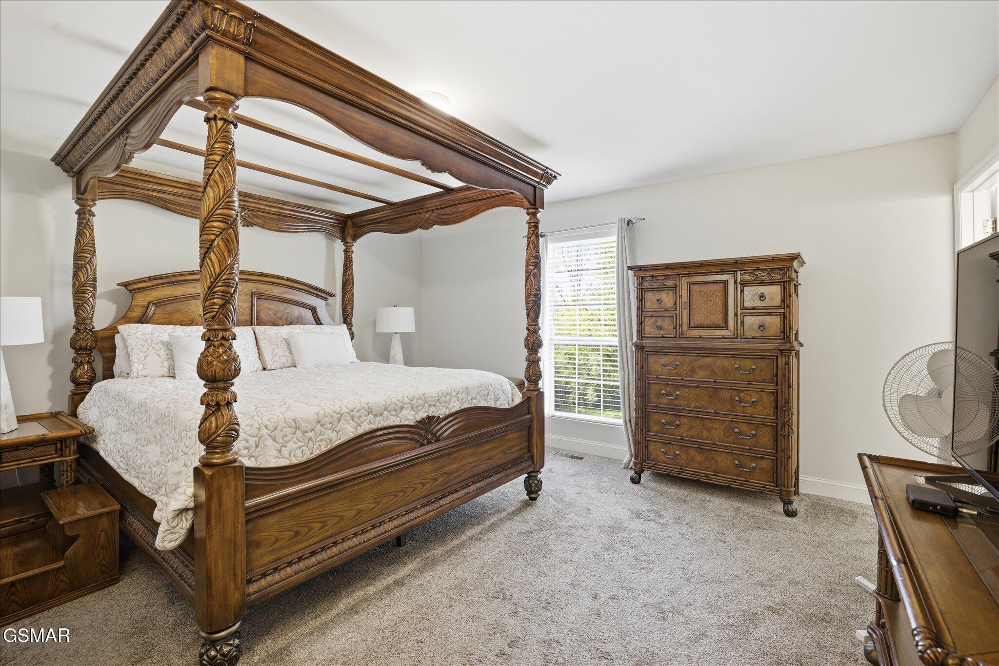 1121 Smokyview Drive Sevierville TN 37862