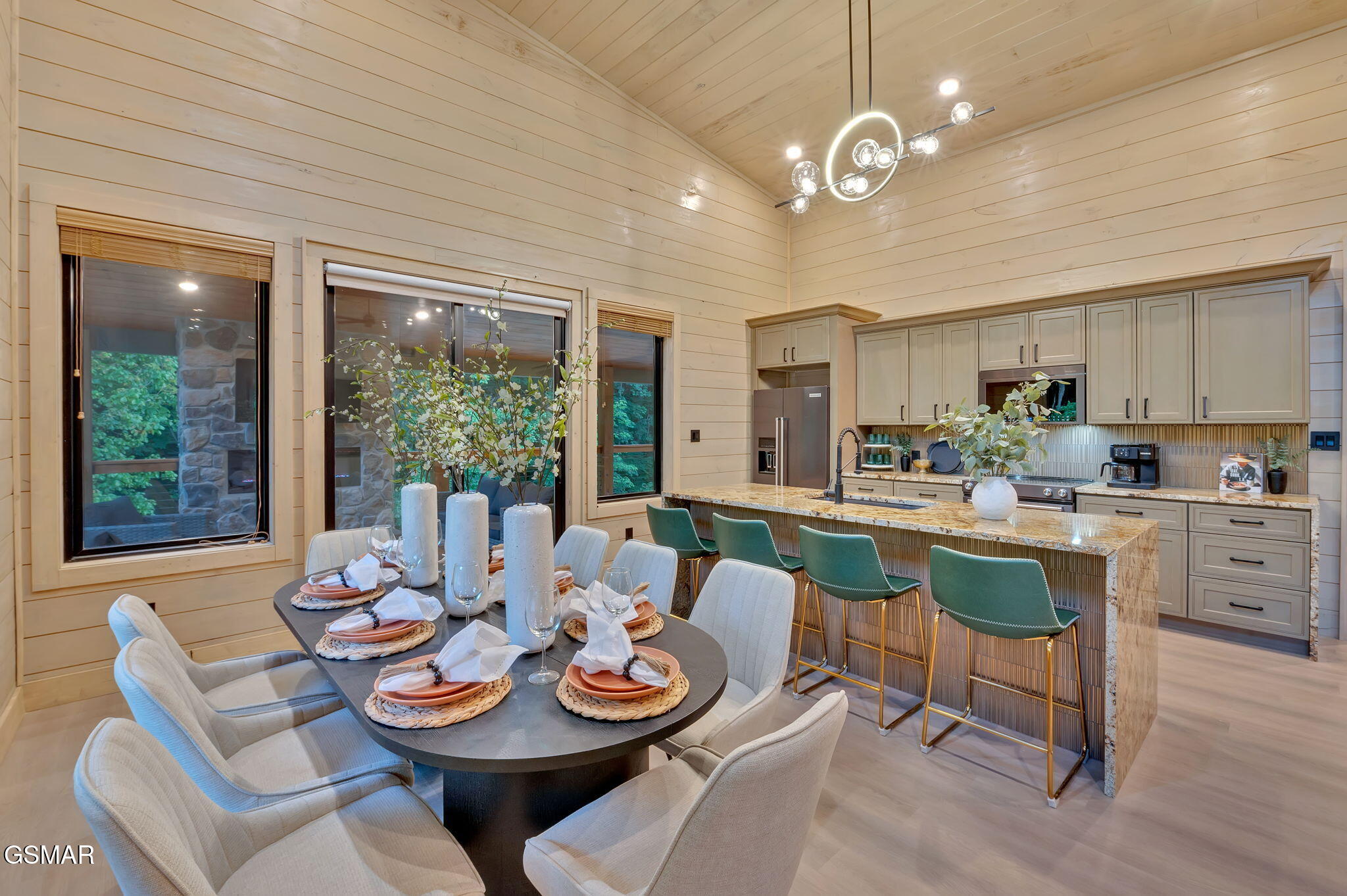 3219 Old Mountain Road Sevierville TN 37876