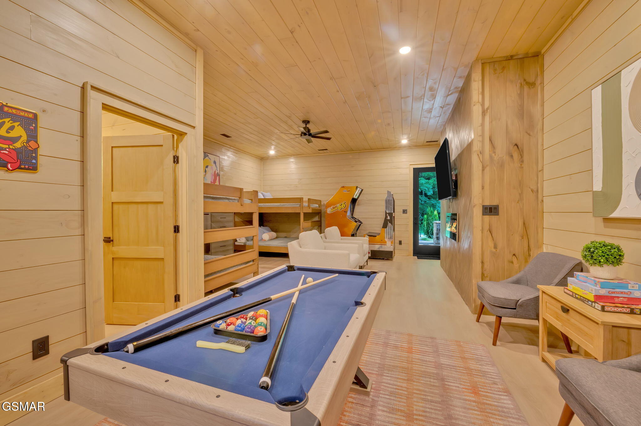 3219 Old Mountain Road Sevierville TN 37876