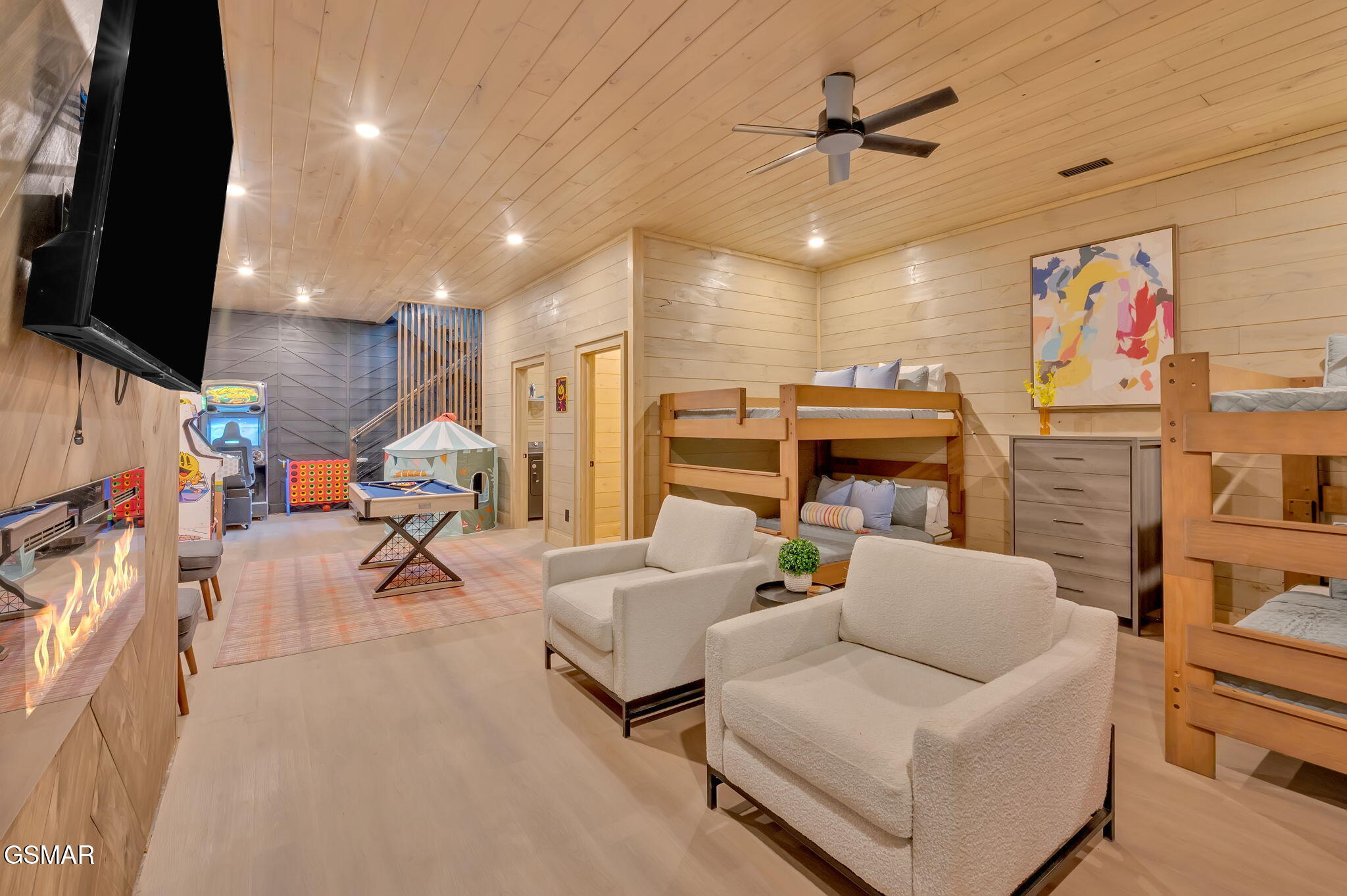 3219 Old Mountain Road Sevierville TN 37876