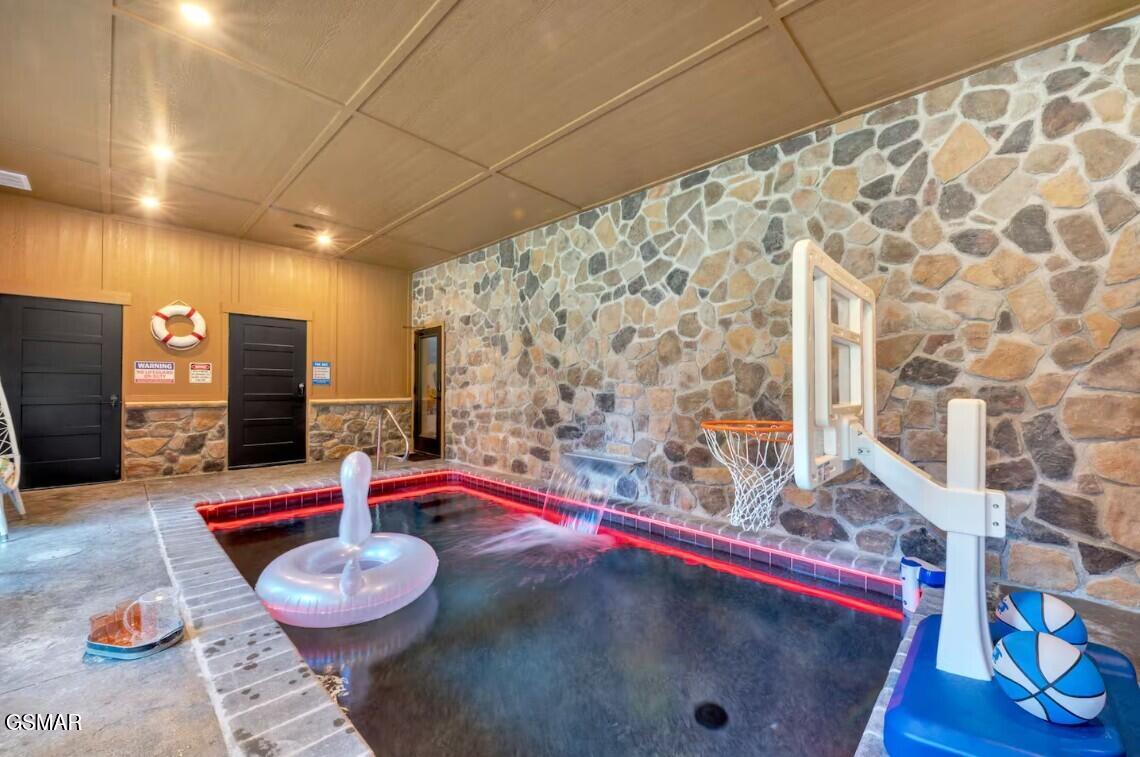 3219 Old Mountain Road Sevierville TN 37876