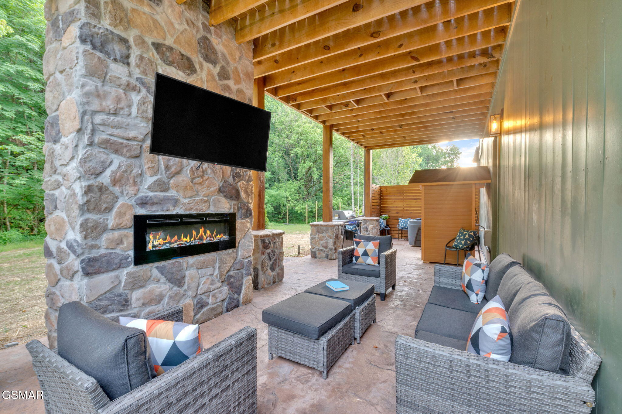 3219 Old Mountain Road Sevierville TN 37876