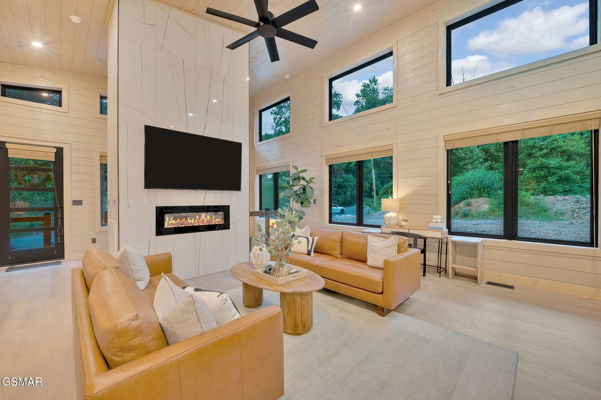 3219 Old Mountain Road Sevierville TN 37876