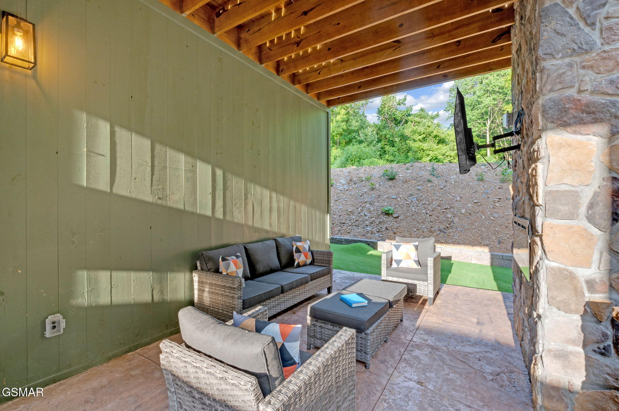 3219 Old Mountain Road Sevierville TN 37876