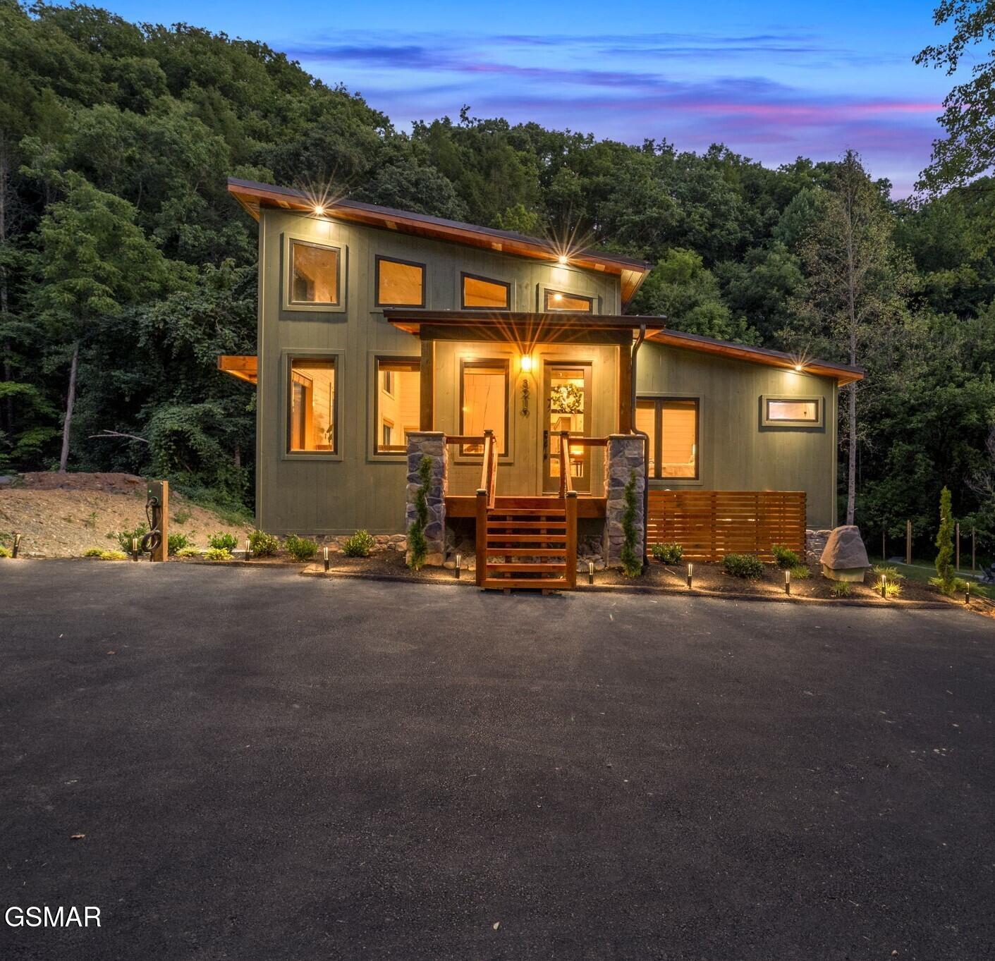 3219 Old Mountain Road Sevierville TN 37876
