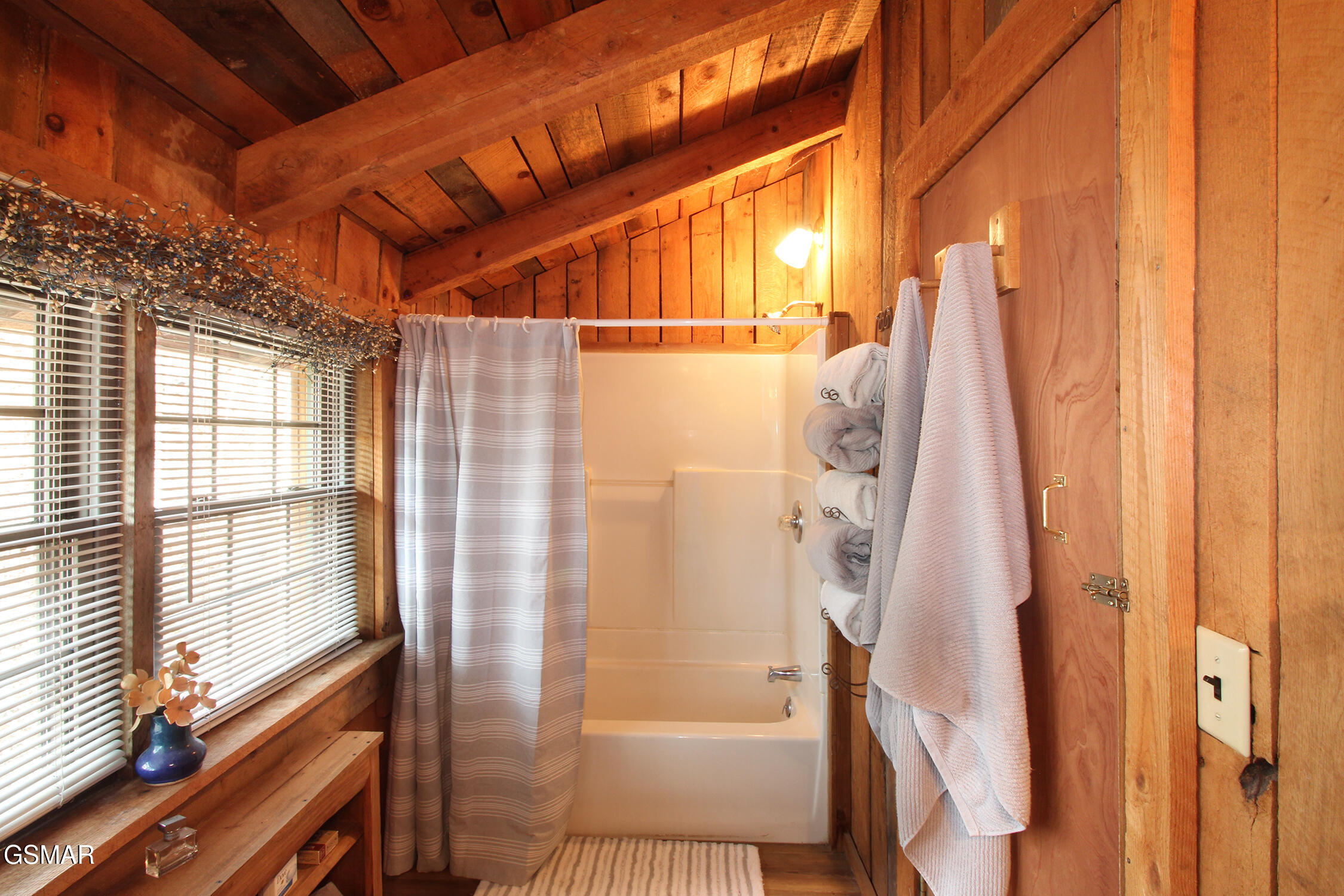 1923 Bales Way Sevierville TN 37876