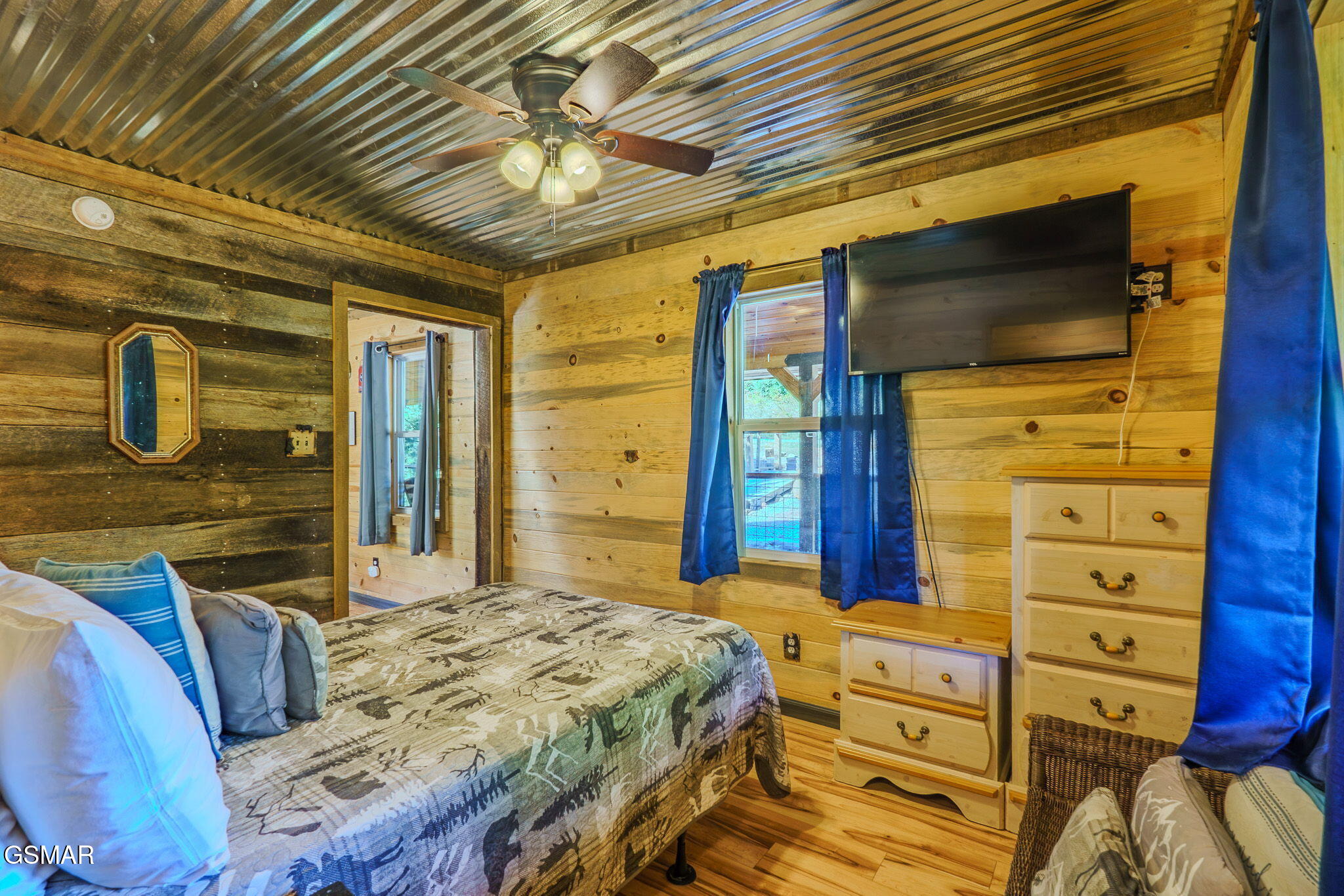 567 Edgewood Drive Gatlinburg TN 37738