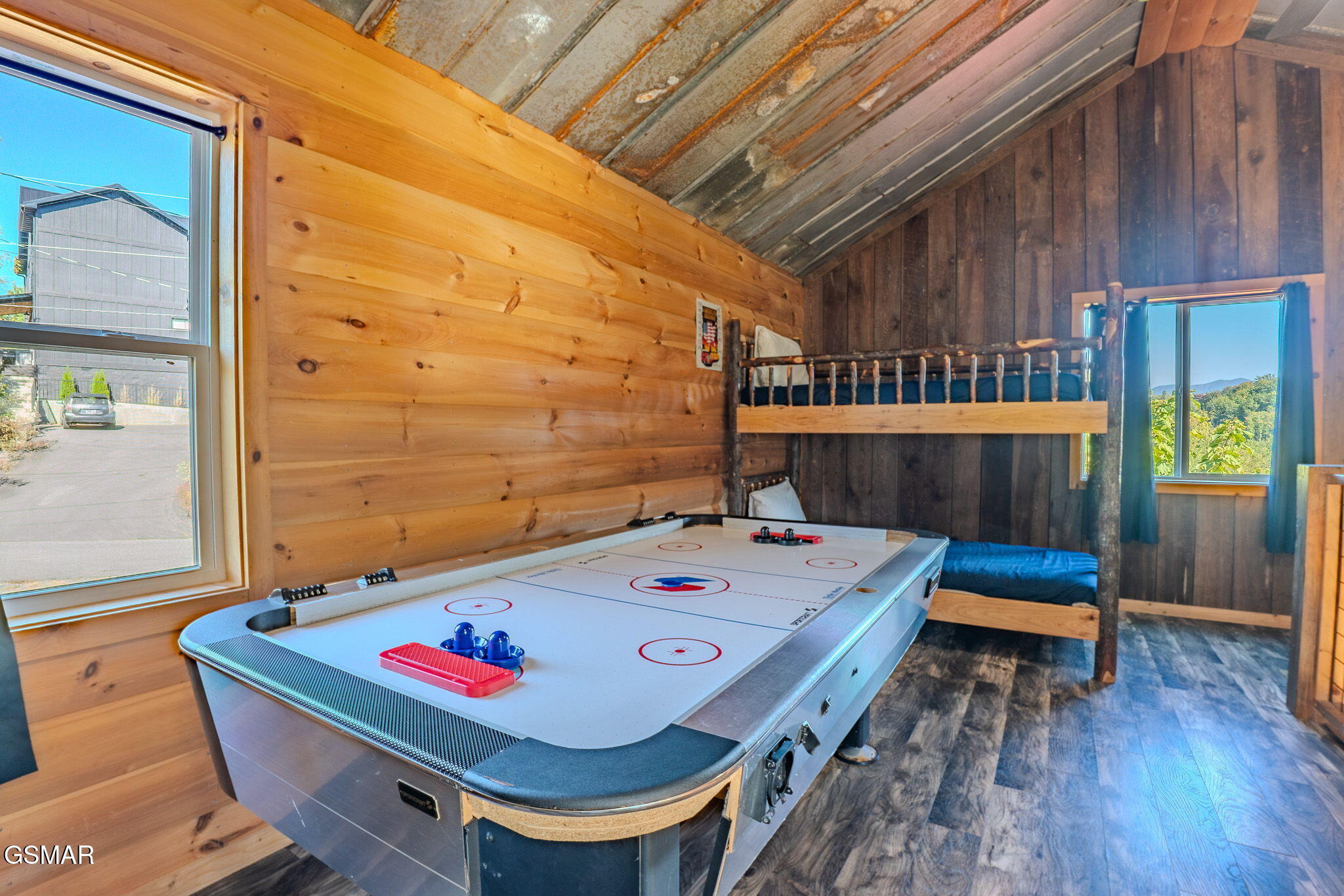 567 Edgewood Drive Gatlinburg TN 37738