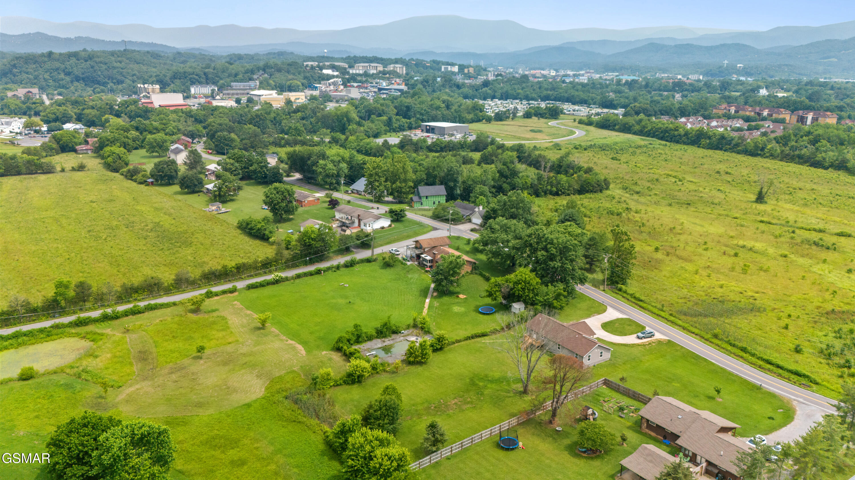 412 Apple Valley Road Sevierville TN 37862