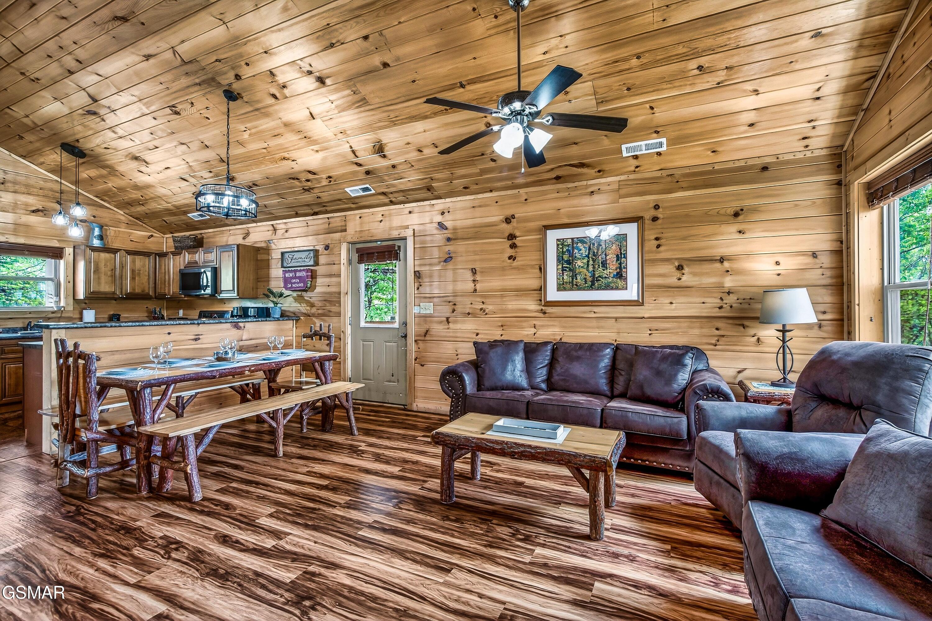 3922 Valley View Drive Pigeon Forge TN 37863