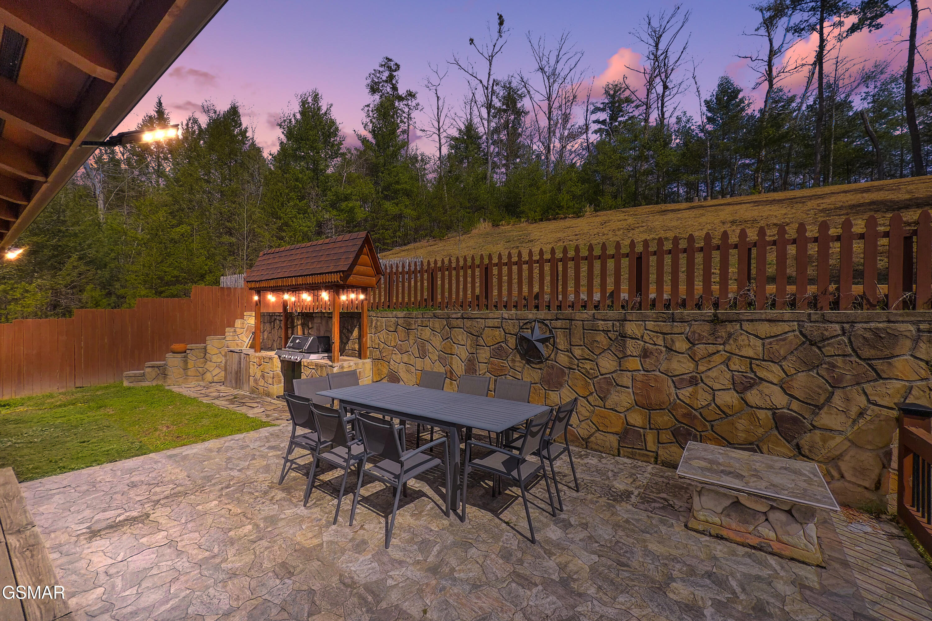 1238 Mossy Cove Way Sevierville TN 37876