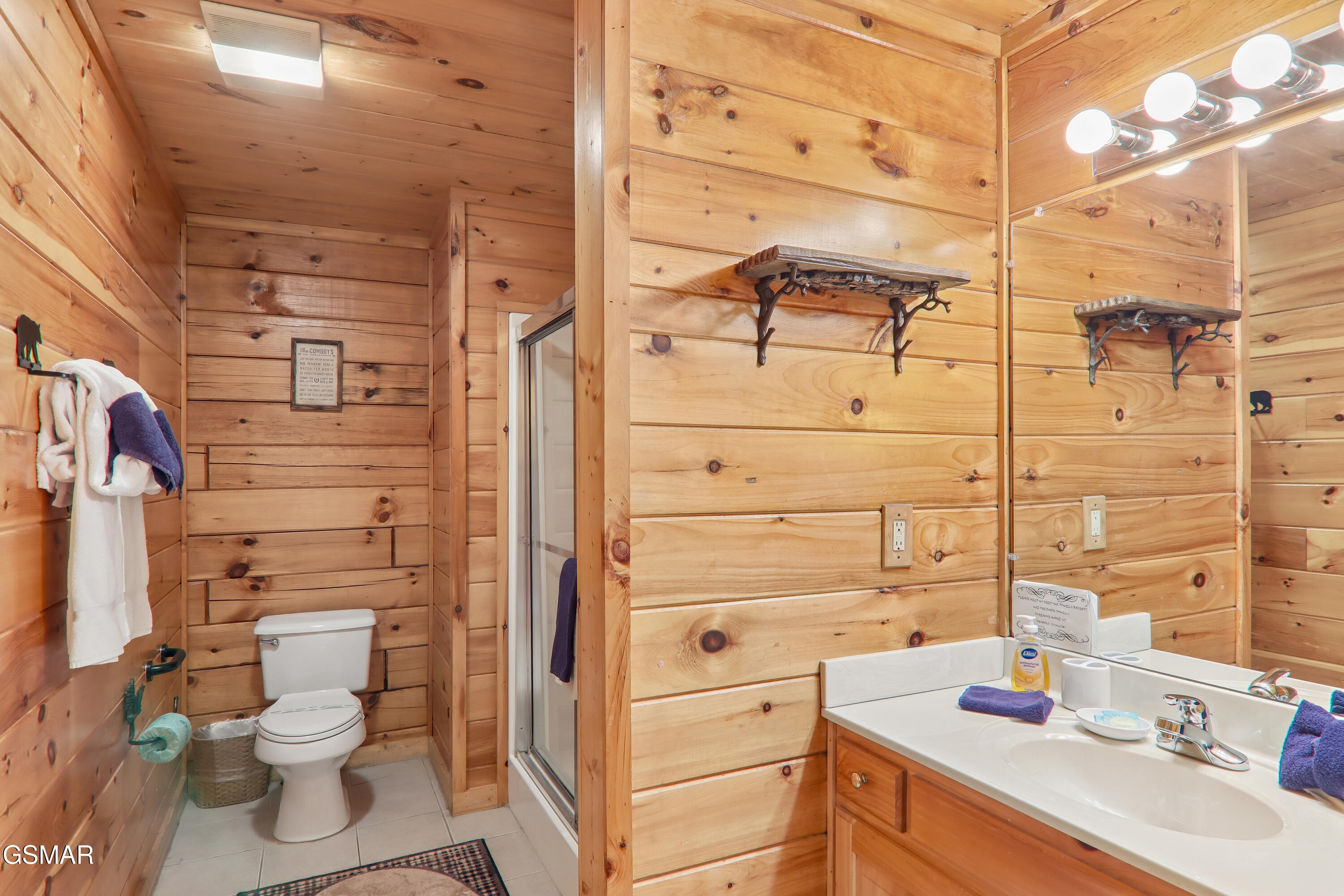 2043 Oakmont Drive Sevierville TN 37876