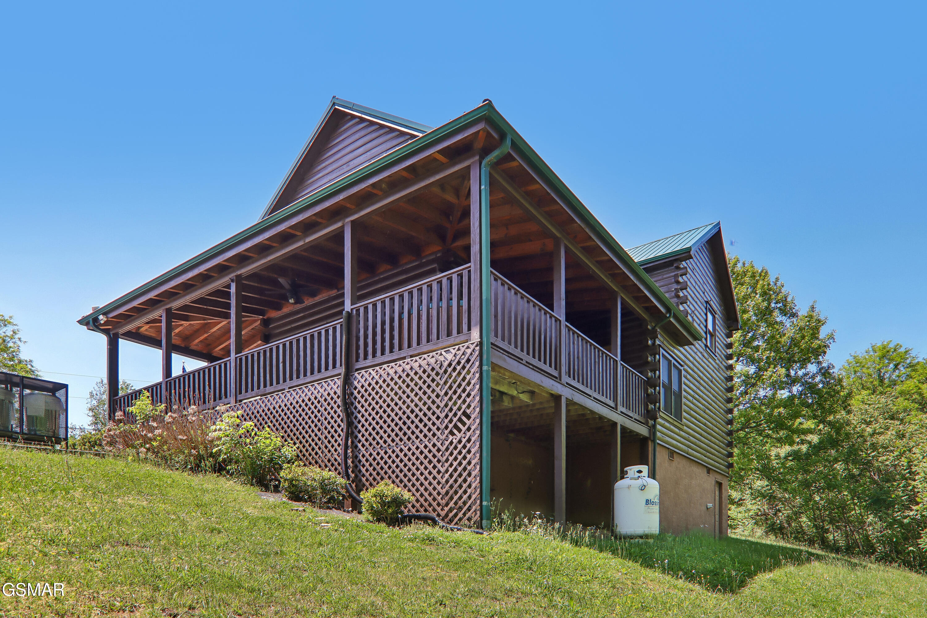 2043 Oakmont Drive Sevierville TN 37876