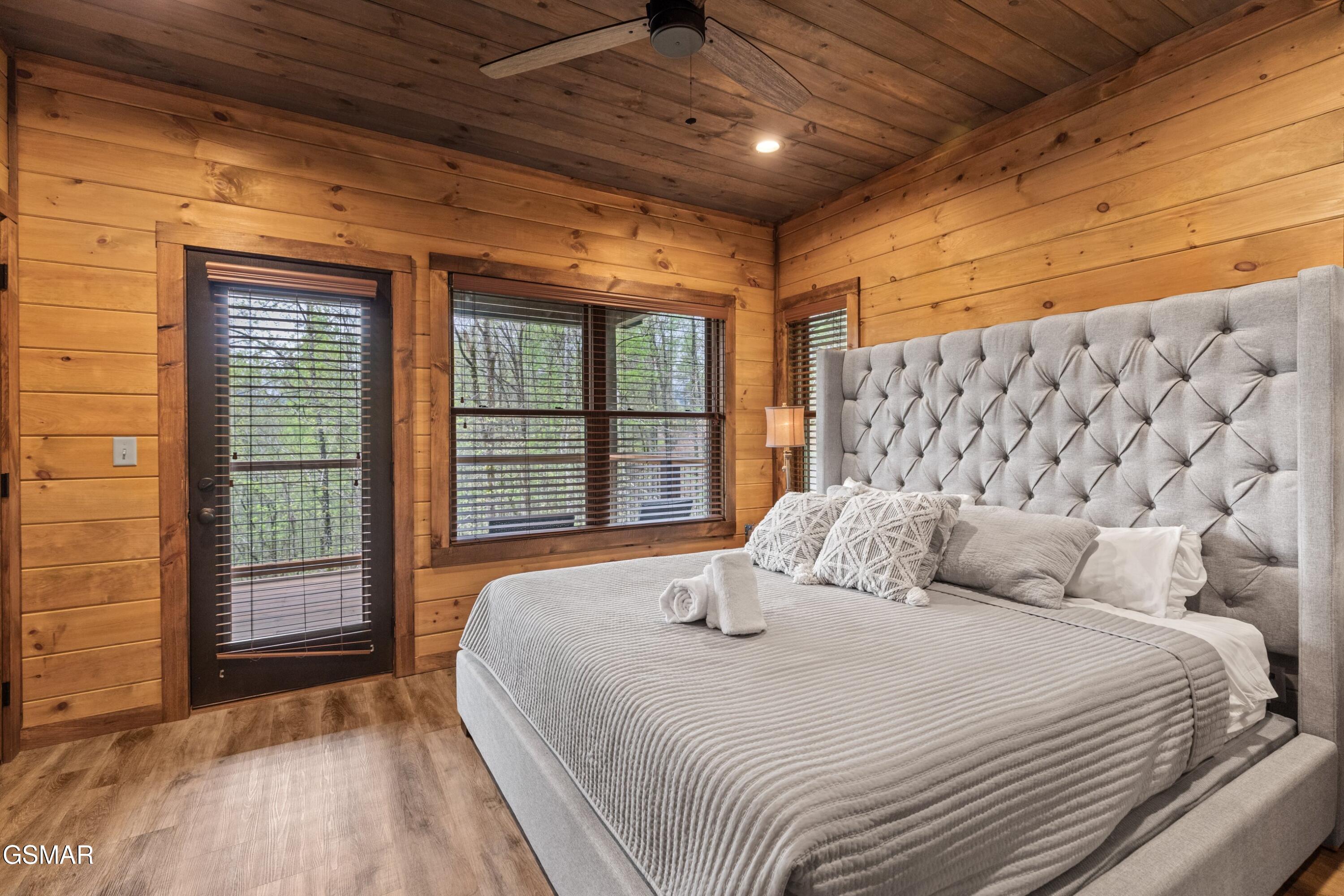 5276 Riversong Way Sevierville TN 37876