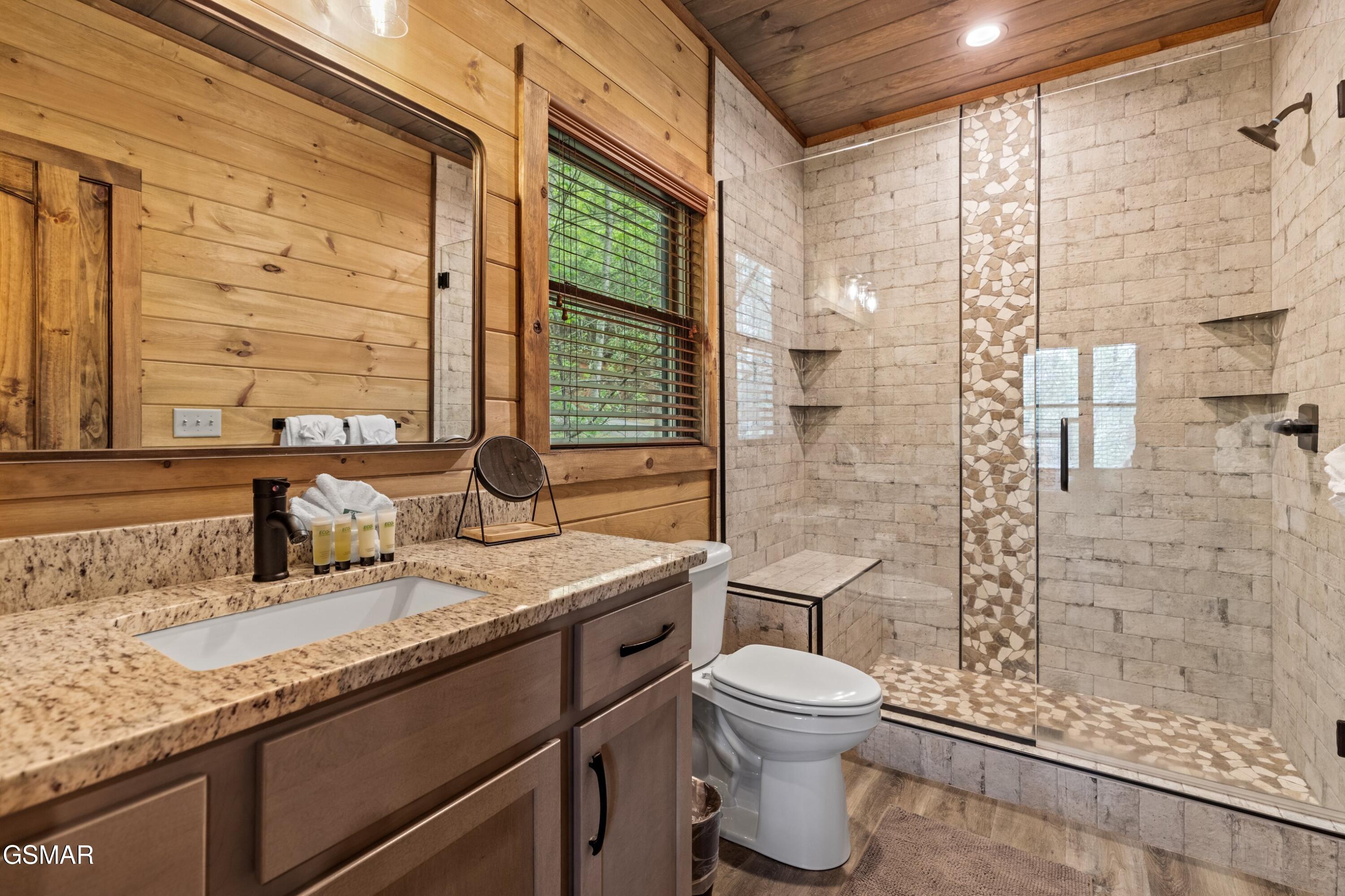 5276 Riversong Way Sevierville TN 37876