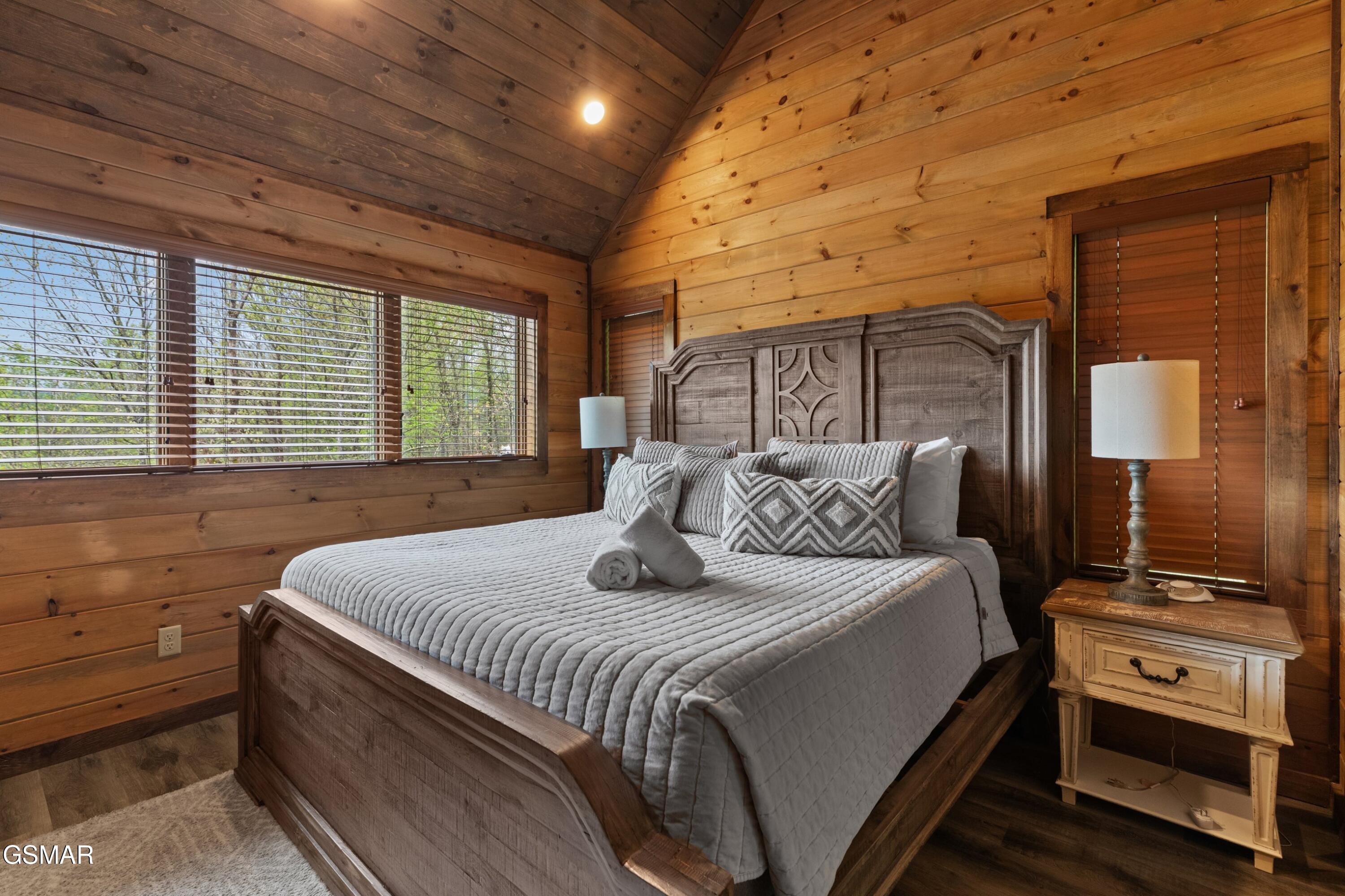 5276 Riversong Way Sevierville TN 37876