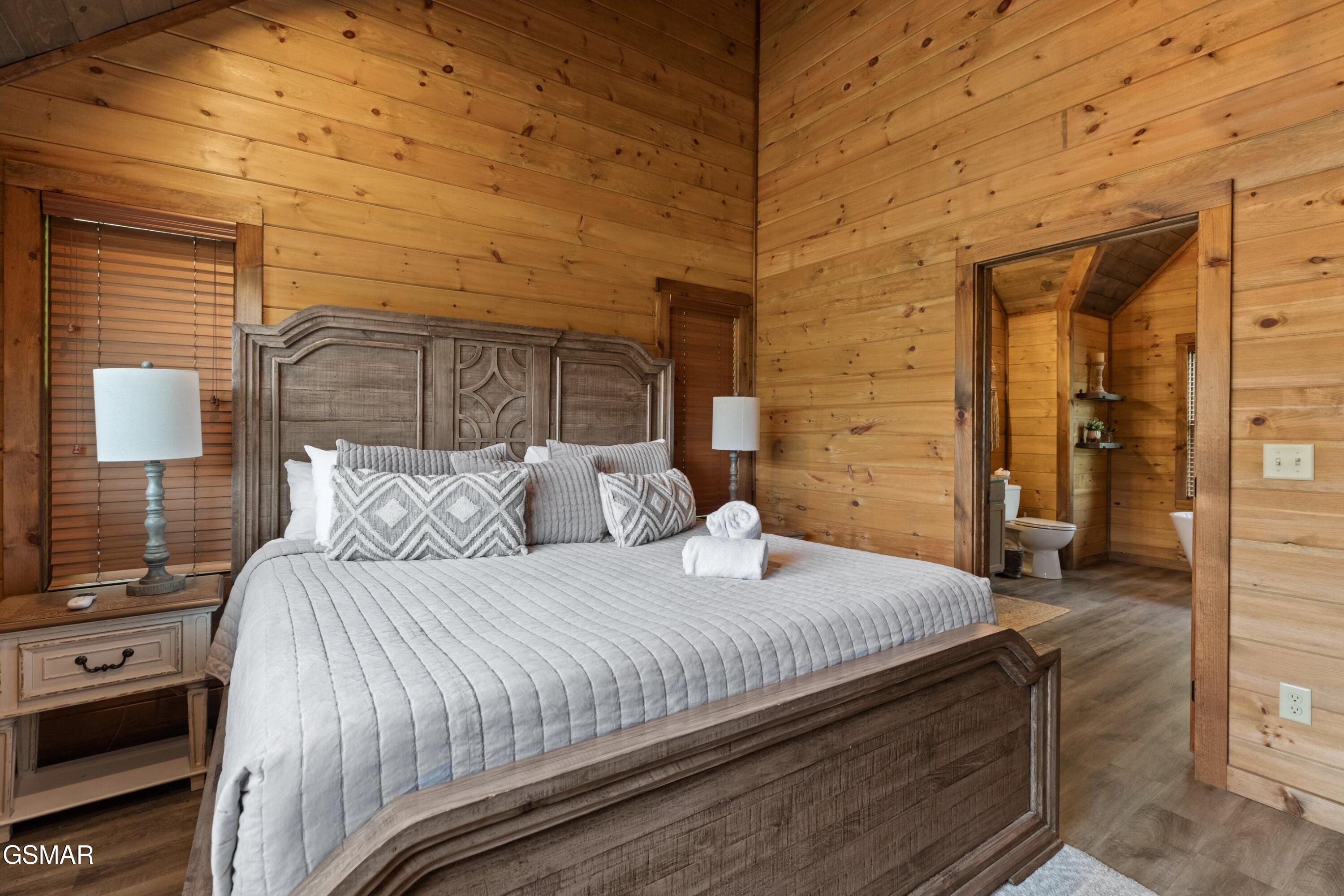 5276 Riversong Way Sevierville TN 37876