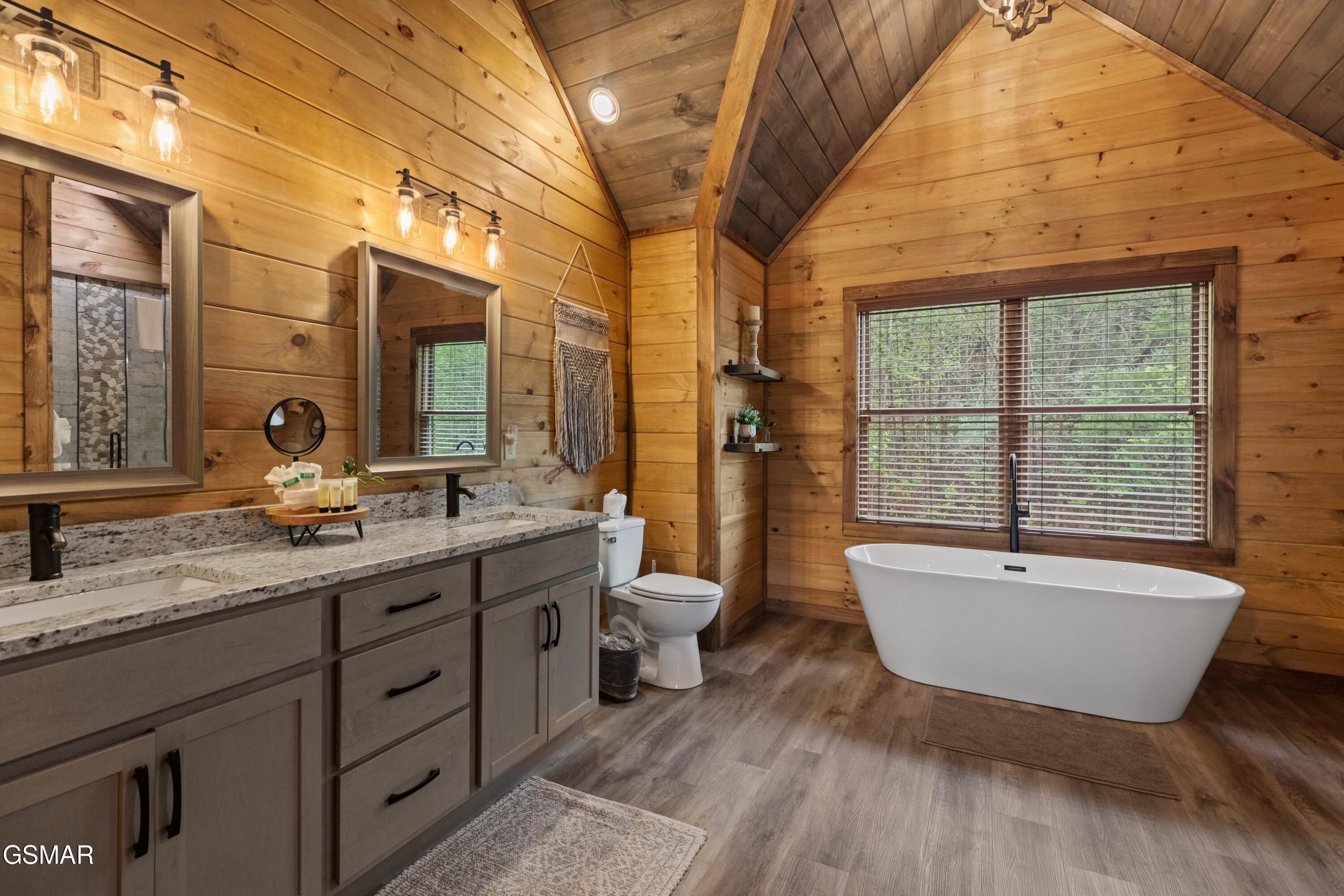 5276 Riversong Way Sevierville TN 37876