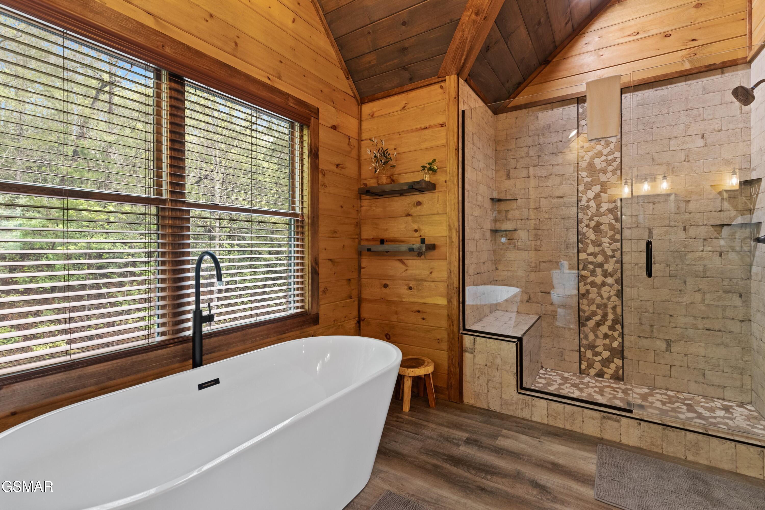 5276 Riversong Way Sevierville TN 37876