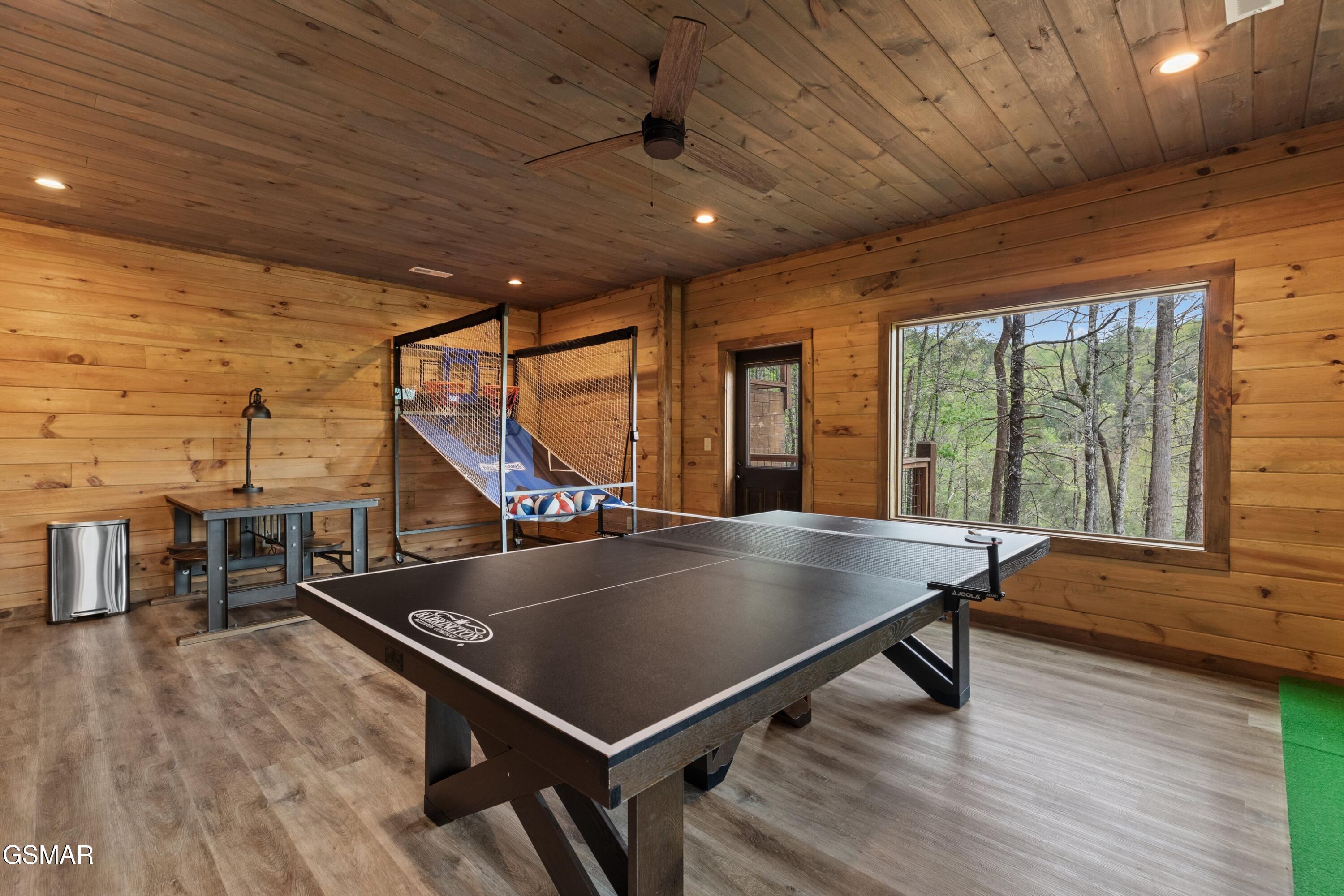 5276 Riversong Way Sevierville TN 37876