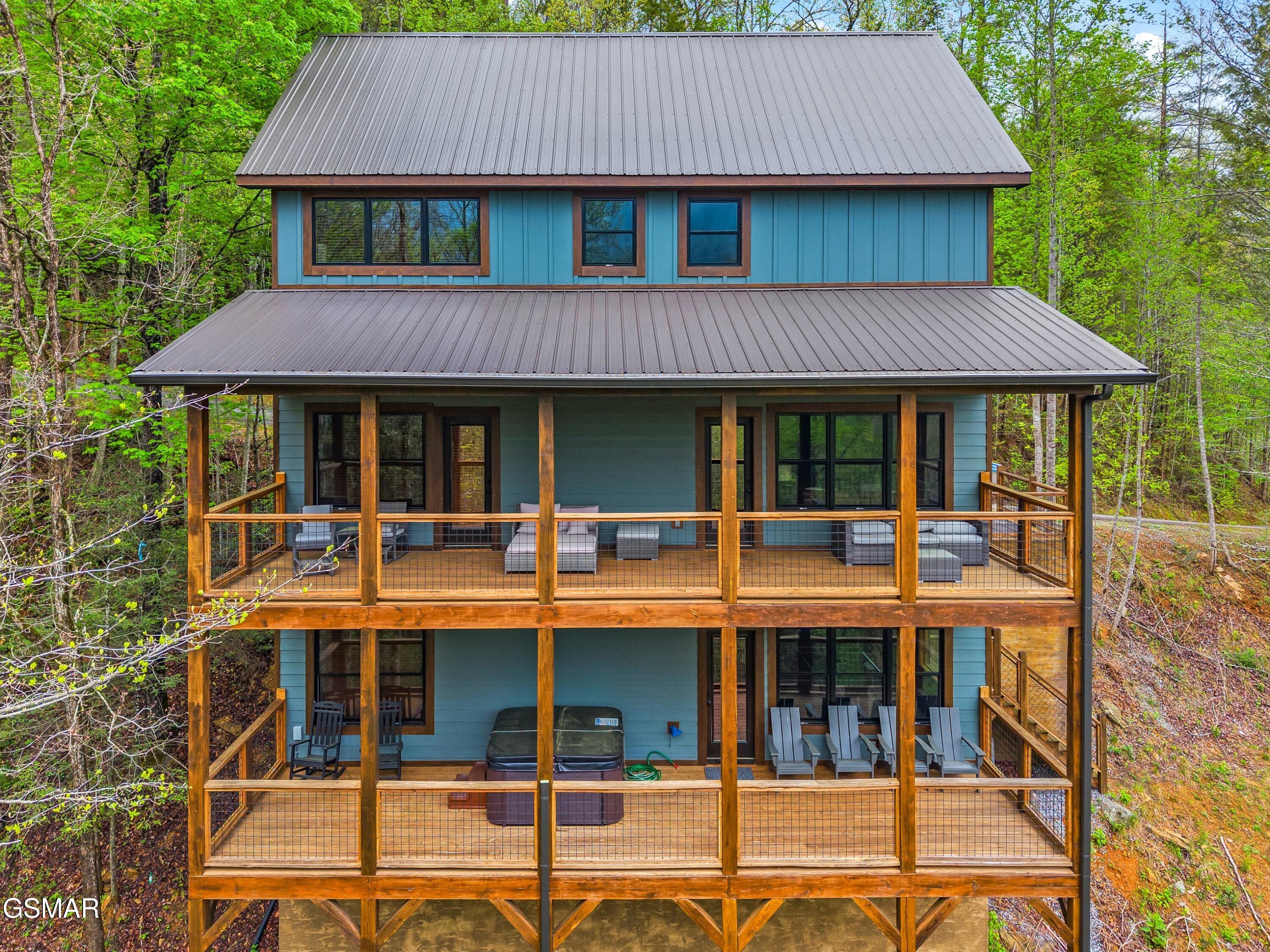 5276 Riversong Way Sevierville TN 37876