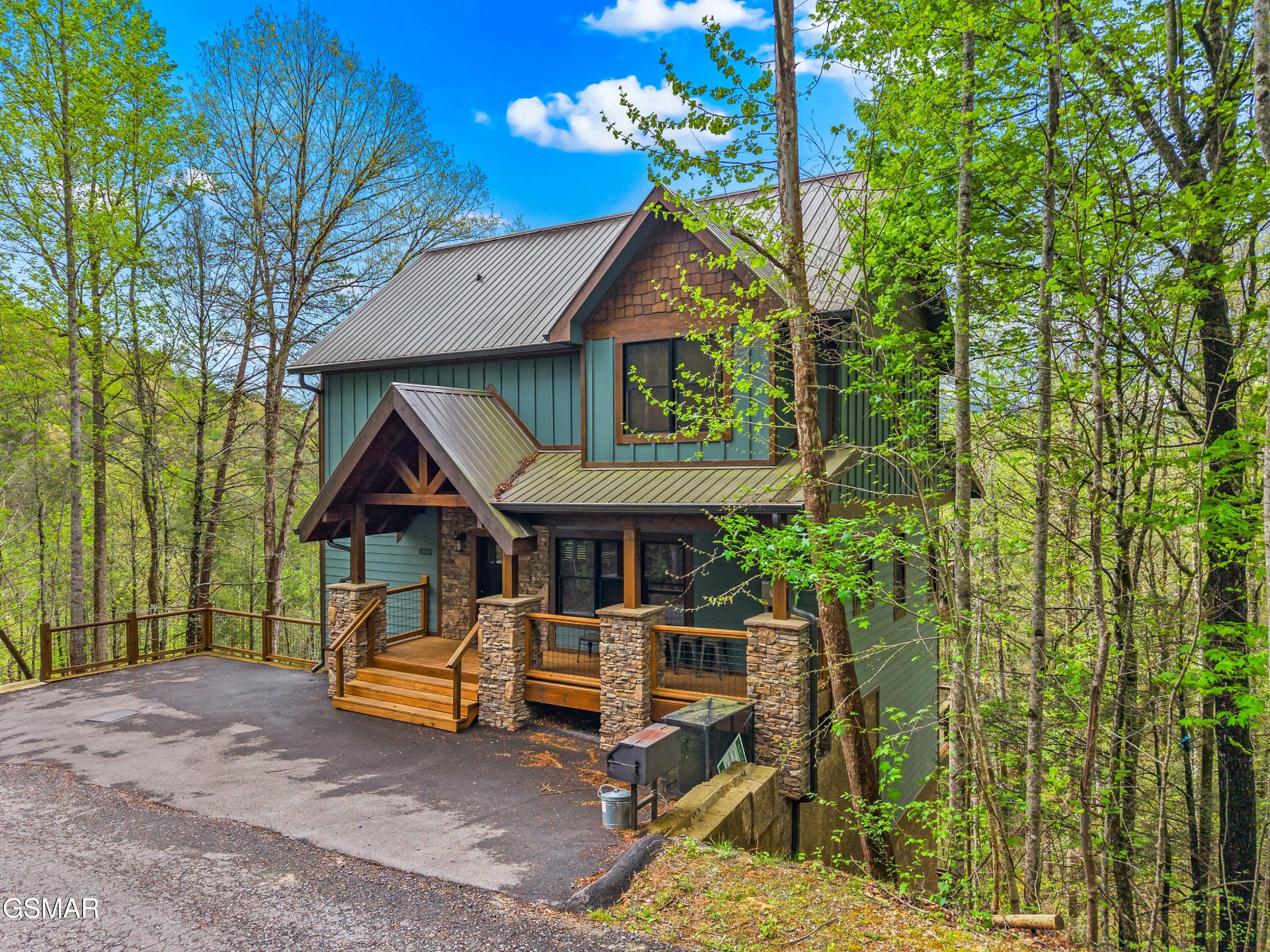 5276 Riversong Way Sevierville TN 37876