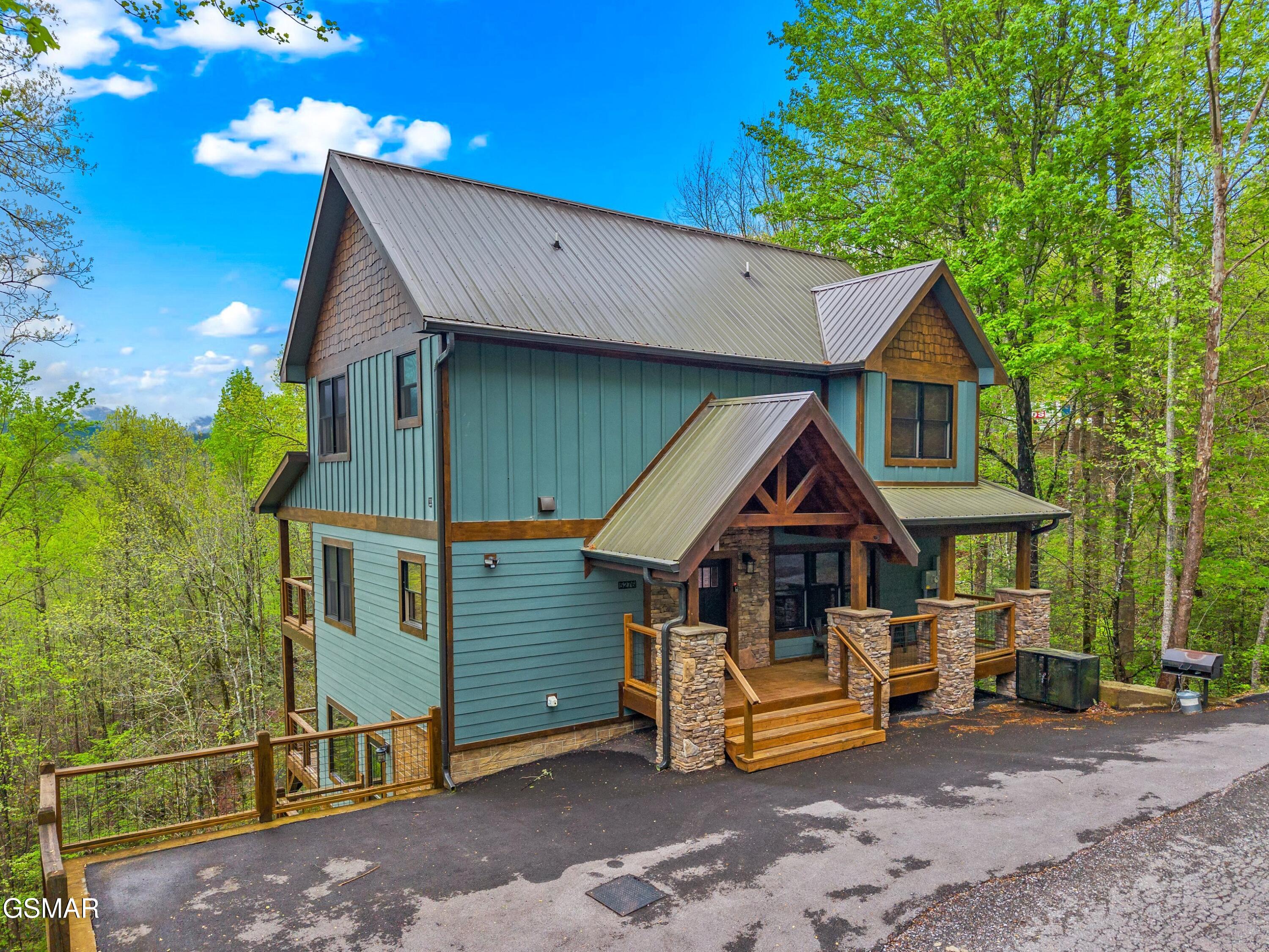 5276 Riversong Way Sevierville TN 37876